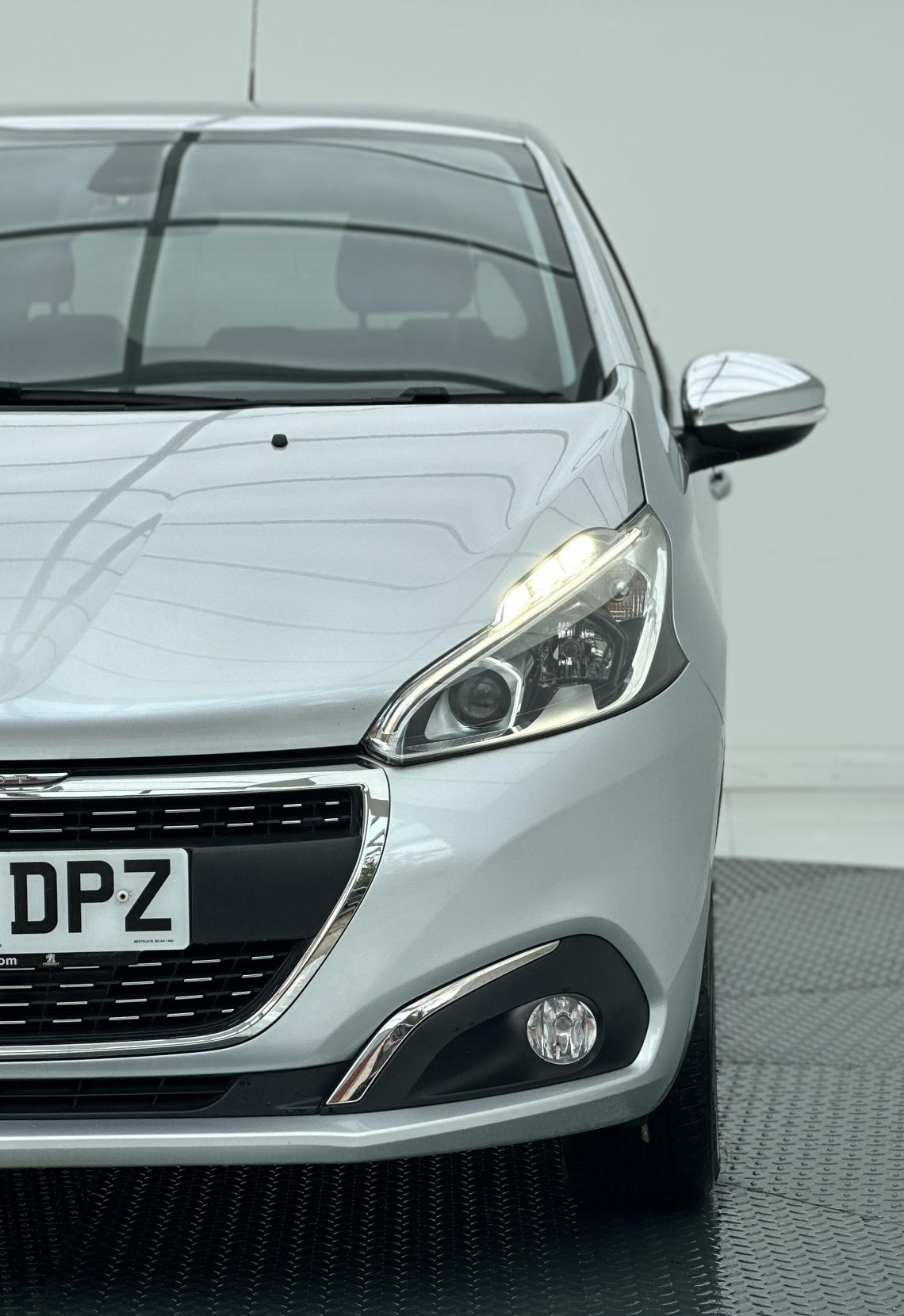 Peugeot 208 1.2 PureTech Allure Hatchback 3dr Petrol Manual Euro 6 (82 ps)