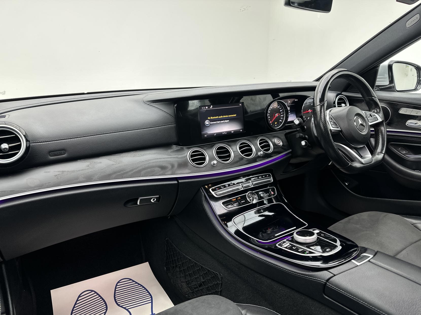 Mercedes-Benz E Class 2.0 E220d AMG Line (Premium) Saloon 4dr Diesel G-Tronic+ Euro 6 (s/s) (194 ps)