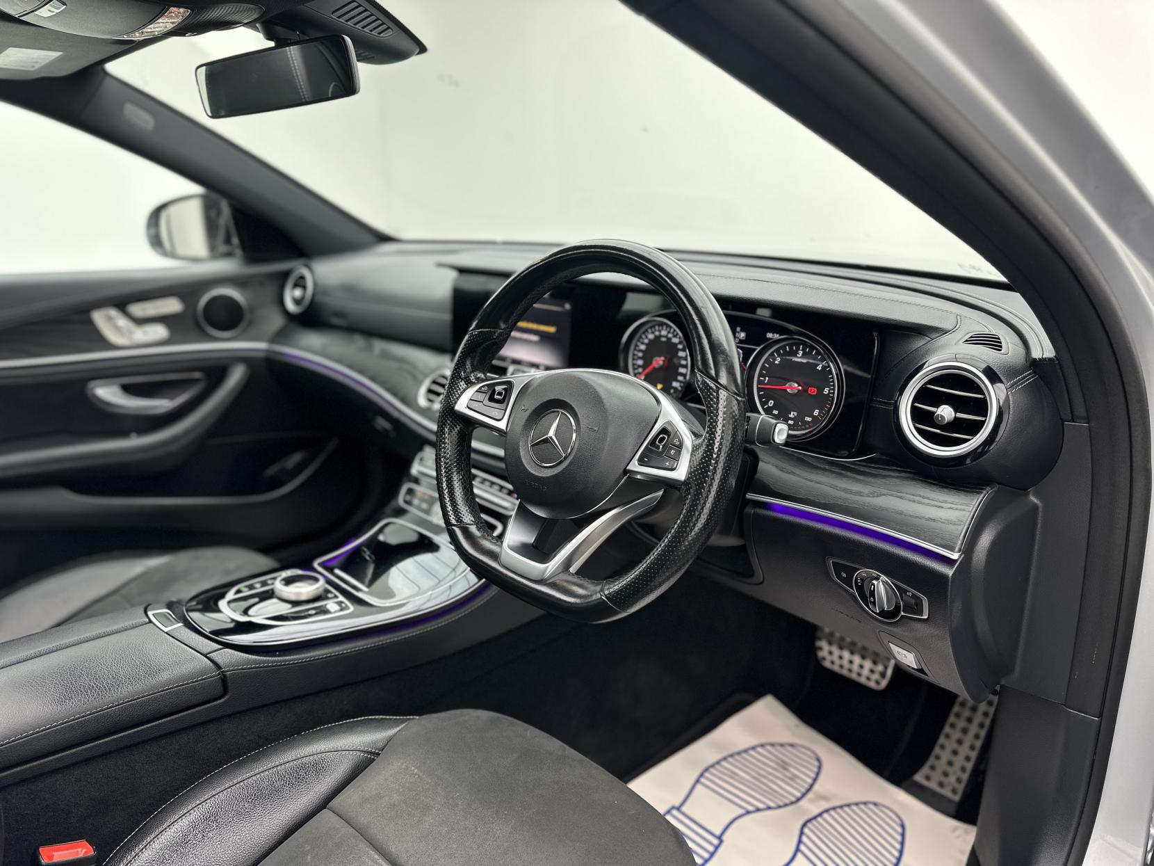 Mercedes-Benz E Class 2.0 E220d AMG Line (Premium) Saloon 4dr Diesel G-Tronic+ Euro 6 (s/s) (194 ps)