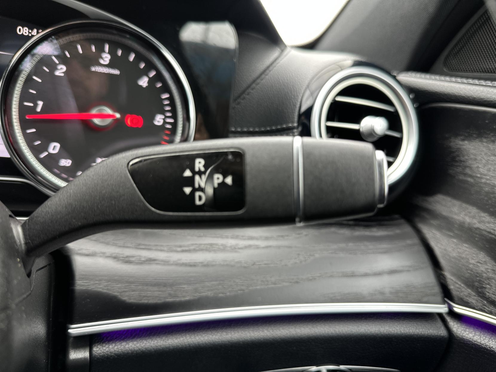 Mercedes-Benz E Class 2.0 E220d AMG Line (Premium) Saloon 4dr Diesel G-Tronic+ Euro 6 (s/s) (194 ps)