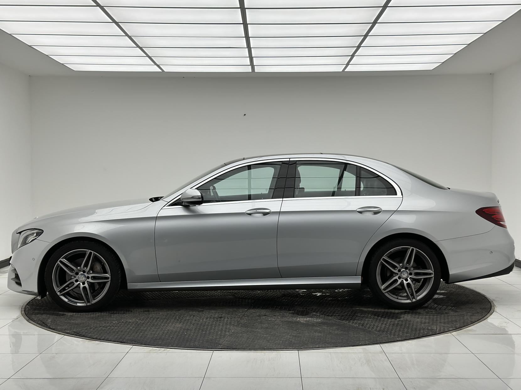 Mercedes-Benz E Class 2.0 E220d AMG Line (Premium) Saloon 4dr Diesel G-Tronic+ Euro 6 (s/s) (194 ps)