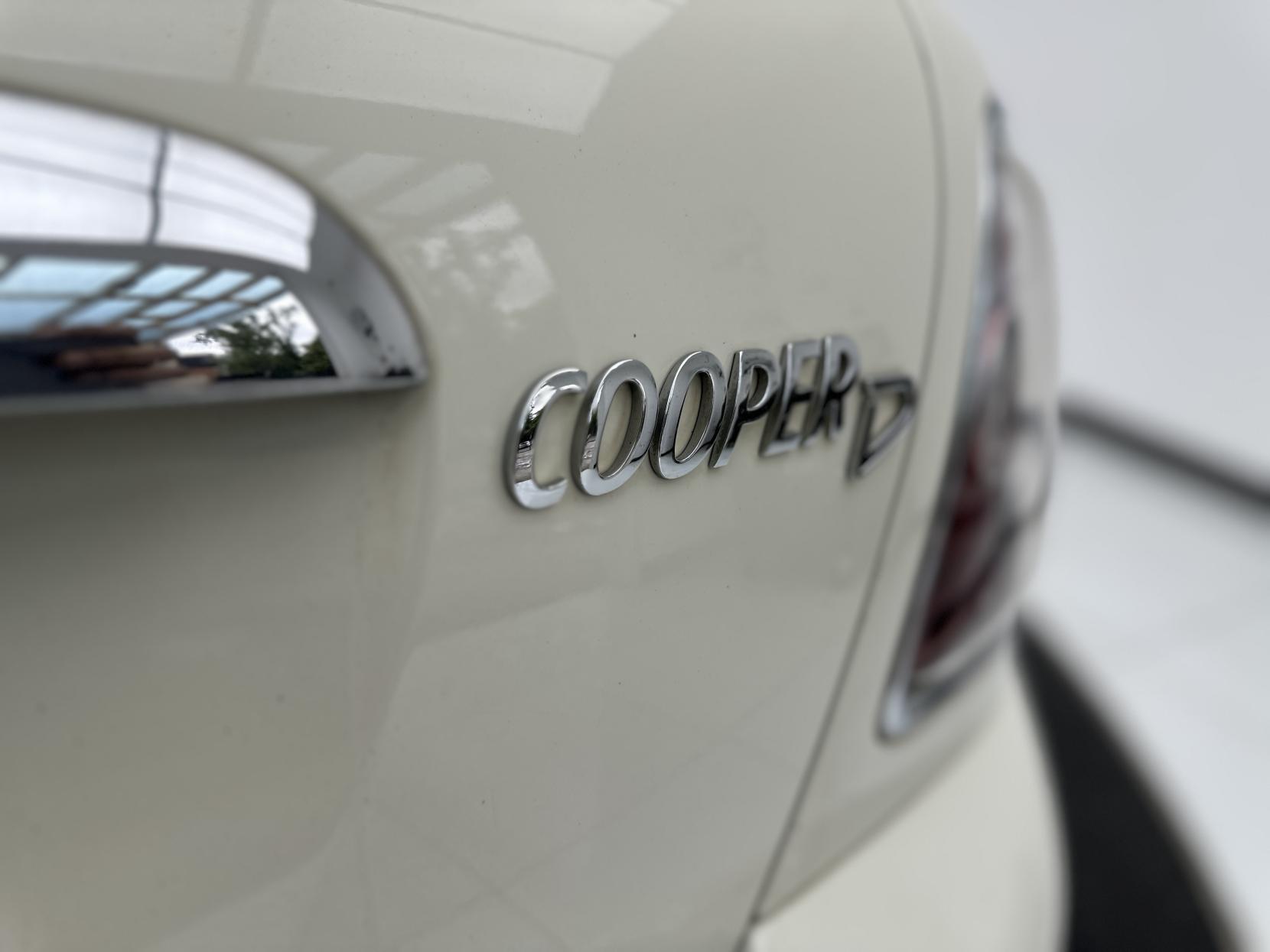MINI Hatch 1.6 Cooper D Hatchback 3dr Diesel Manual Euro 4 (110 ps)