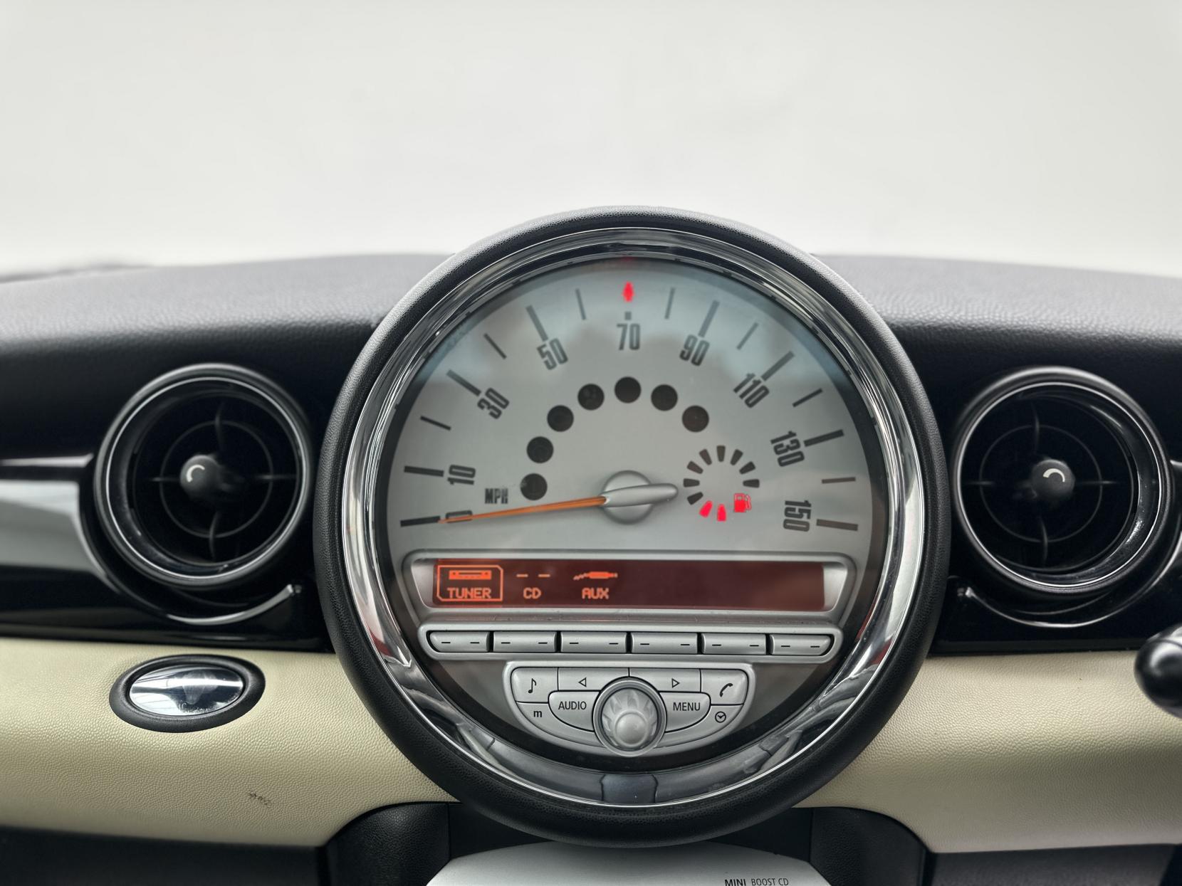 MINI Hatch 1.6 Cooper D Hatchback 3dr Diesel Manual Euro 4 (110 ps)