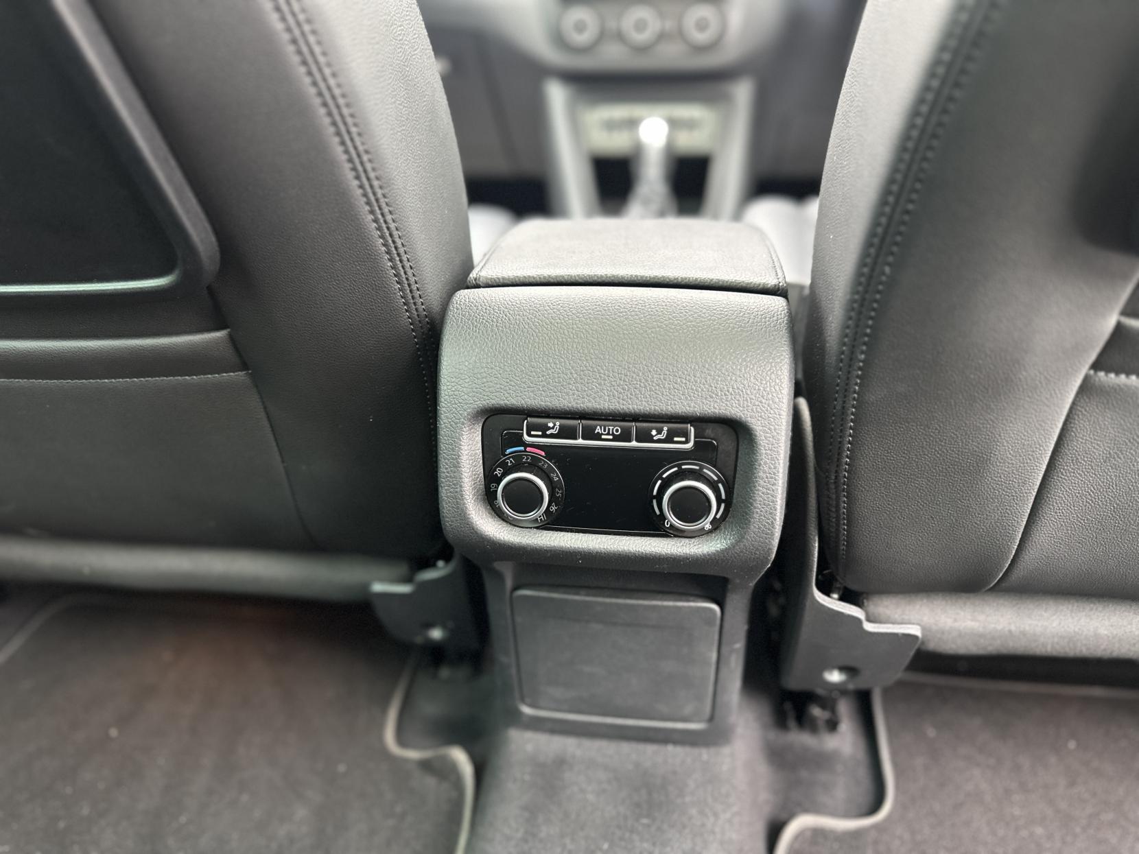 SEAT Alhambra 2.0 TDI SE Lux MPV 5dr Diesel DSG Euro 6 (s/s) (150 ps)