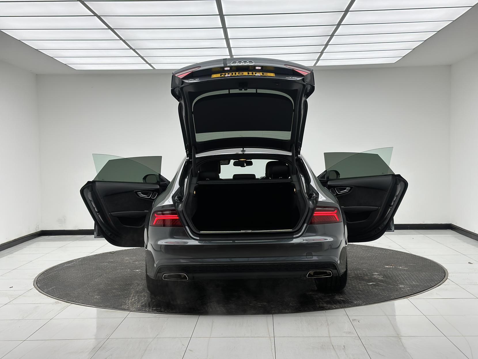 Audi A7 3.0 TDI V6 Black Edition Sportback 5dr Diesel S Tronic quattro Euro 6 (s/s) (272 ps)