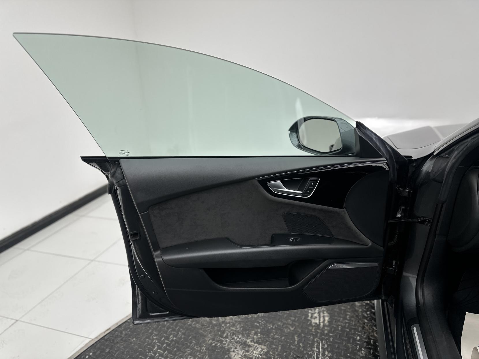 Audi A7 3.0 TDI V6 Black Edition Sportback 5dr Diesel S Tronic quattro Euro 6 (s/s) (272 ps)