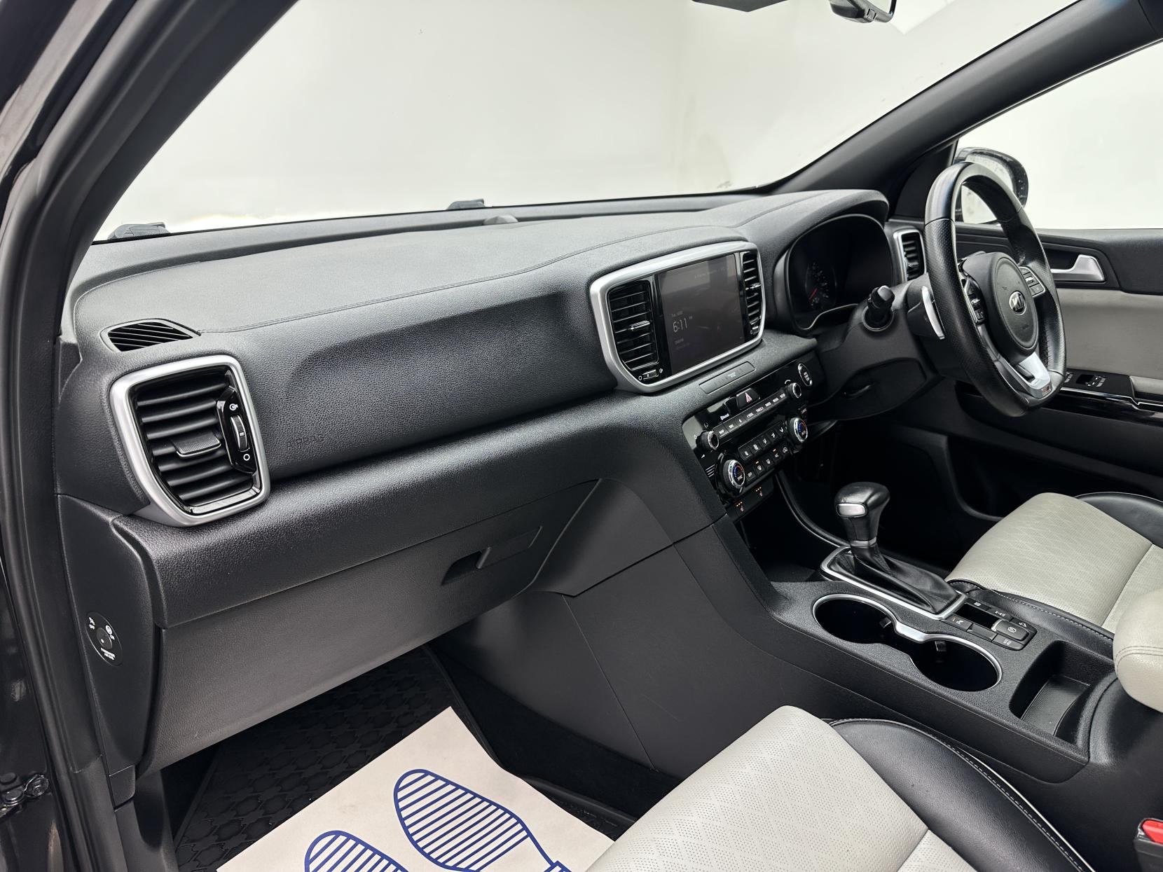 Kia Sportage 1.6 CRDi MHEV GT-Line SUV 5dr Diesel Hybrid DCT AWD Euro 6 (s/s) (134 bhp)