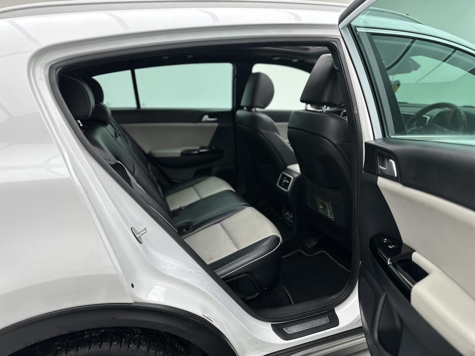 Kia Sportage 1.6 T-GDi GT-Line S SUV 5dr Petrol DCT AWD Euro 6 (174 bhp)