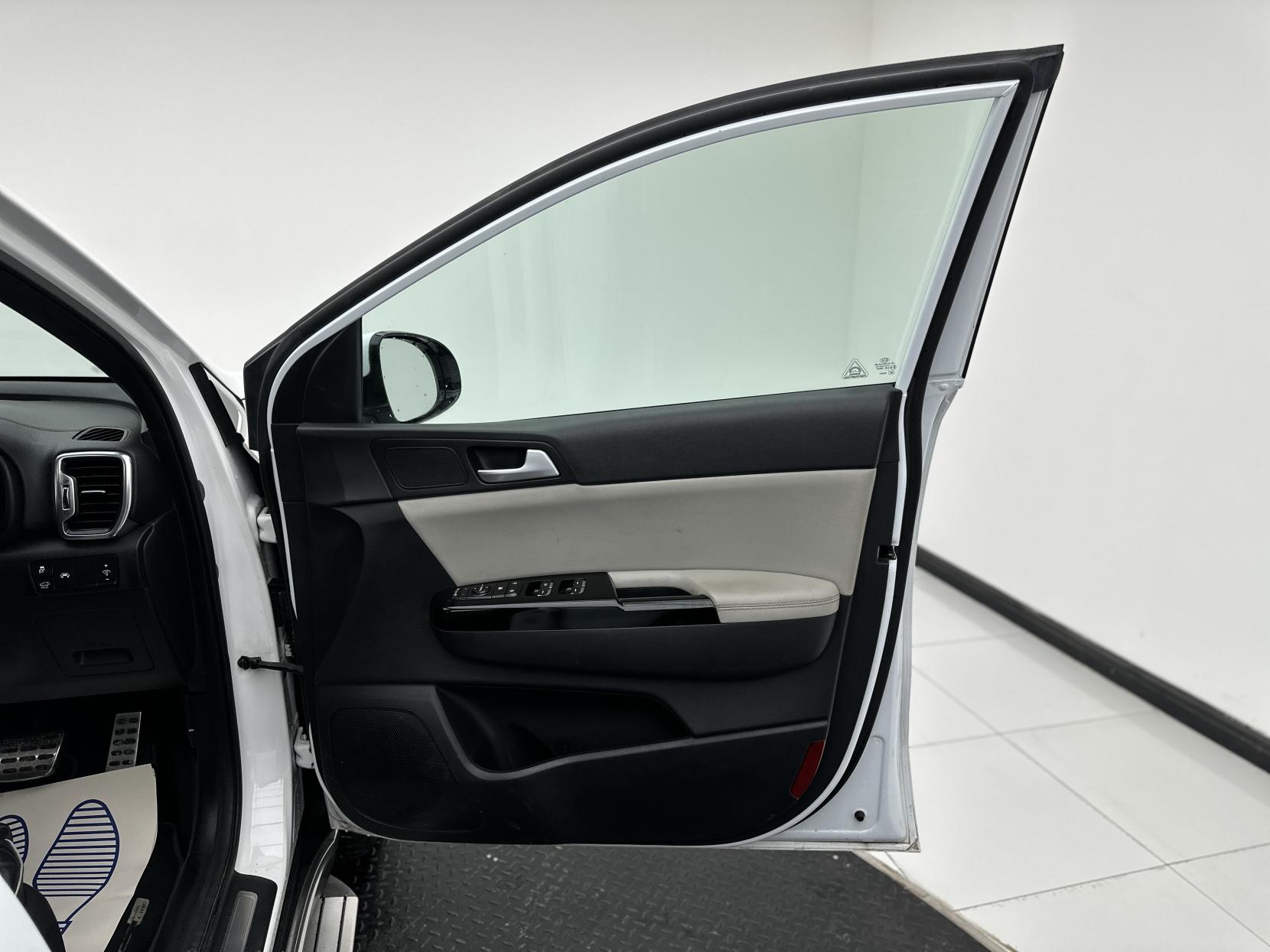 Kia Sportage 1.6 T-GDi GT-Line S SUV 5dr Petrol DCT AWD Euro 6 (174 bhp)