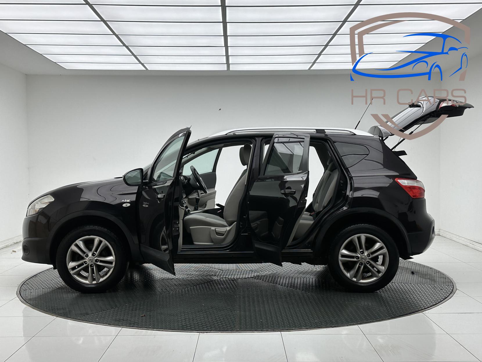 Nissan Qashqai 1.5 dCi n-tec SUV 5dr Diesel Manual 2WD Euro 4 (106 ps)