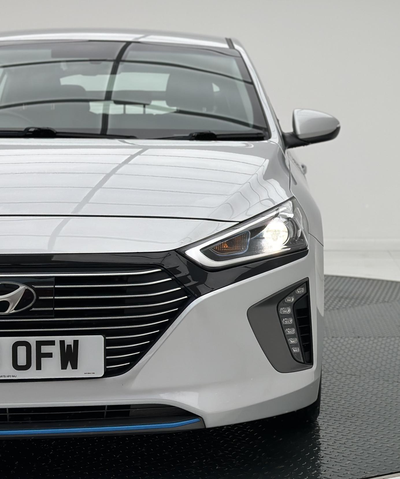 Hyundai IONIQ 1.6 h-GDi GPF Premium Hatchback 5dr Petrol Hybrid DCT Euro 6 (s/s) (141 ps)