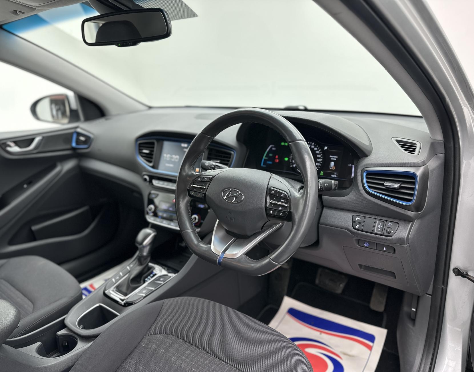 Hyundai IONIQ 1.6 h-GDi GPF Premium Hatchback 5dr Petrol Hybrid DCT Euro 6 (s/s) (141 ps)