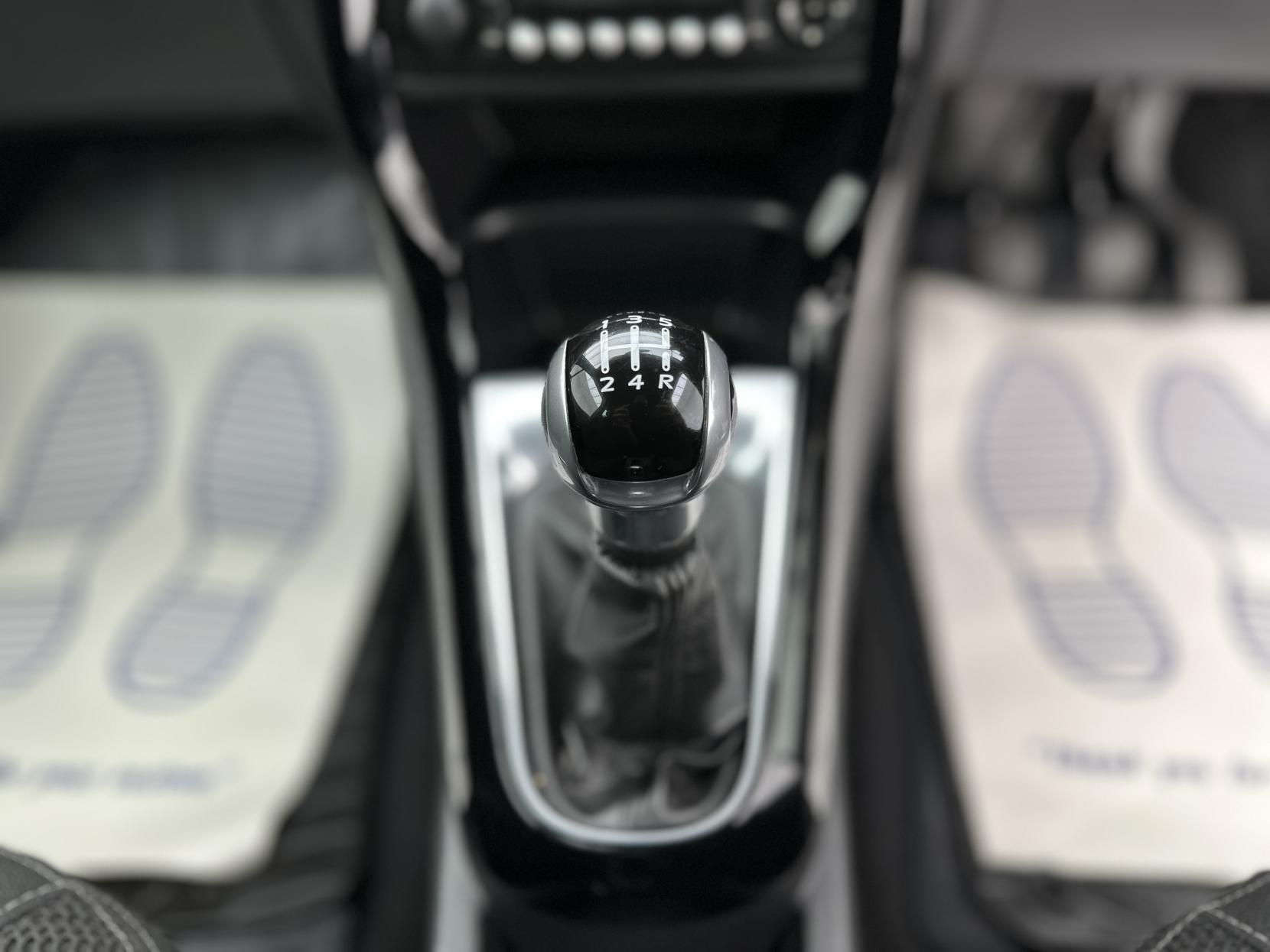 Citroen DS3 1.6 e-HDi DStyle Hatchback 3dr Diesel Manual Euro 5 (s/s) (90 ps)