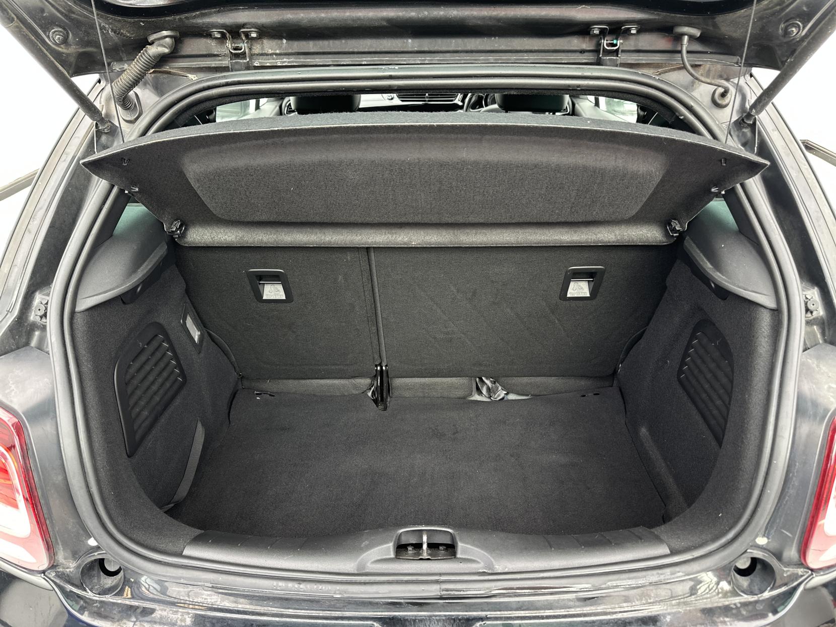 Citroen DS3 1.6 e-HDi DStyle Hatchback 3dr Diesel Manual Euro 5 (s/s) (90 ps)