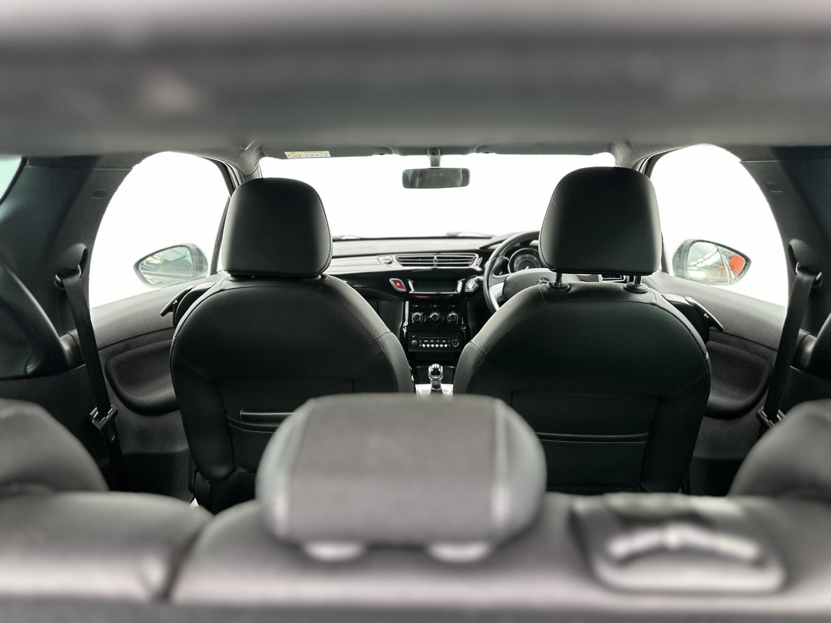 Citroen DS3 1.6 e-HDi DStyle Hatchback 3dr Diesel Manual Euro 5 (s/s) (90 ps)