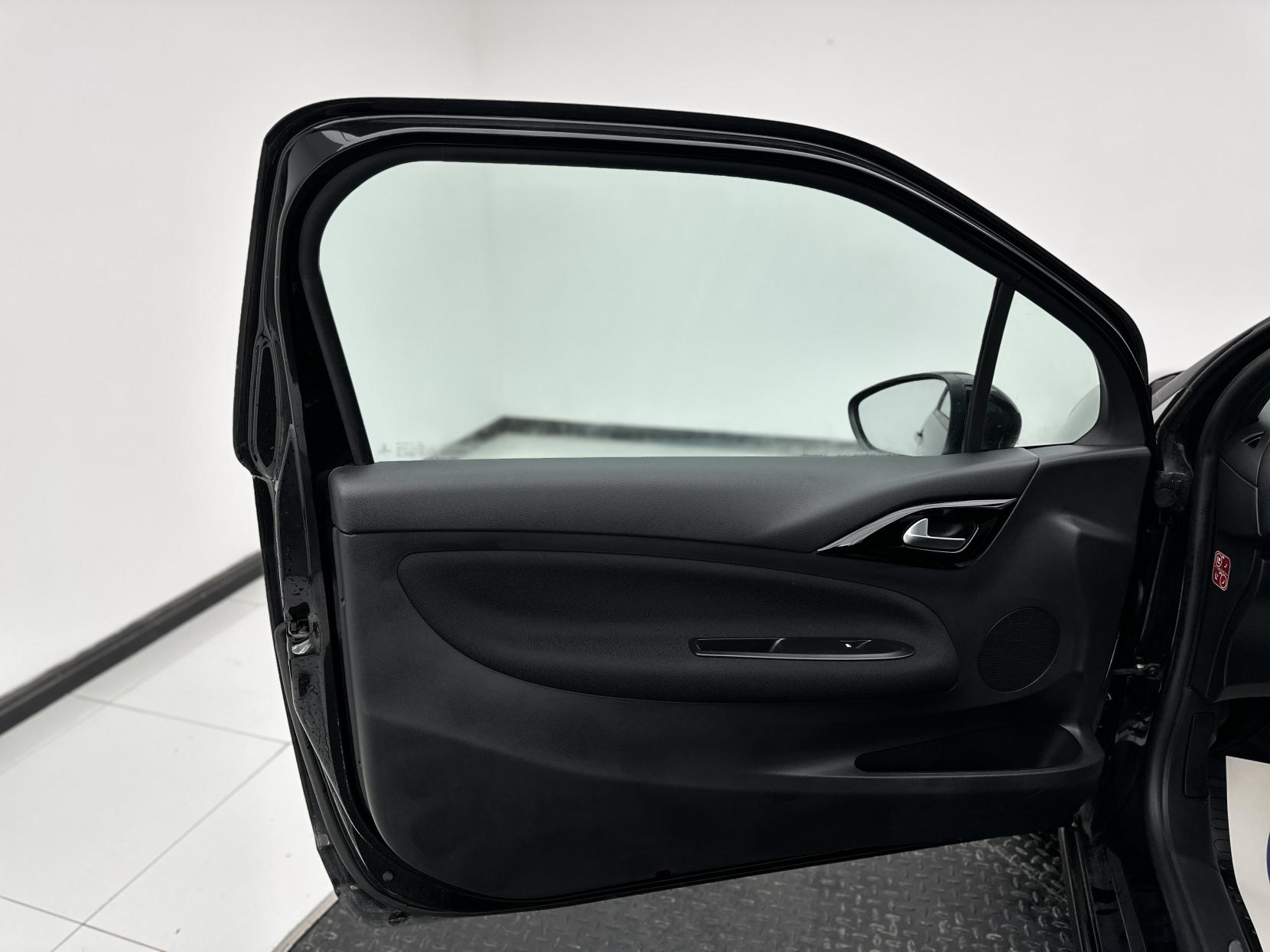 Citroen DS3 1.6 e-HDi DStyle Hatchback 3dr Diesel Manual Euro 5 (s/s) (90 ps)