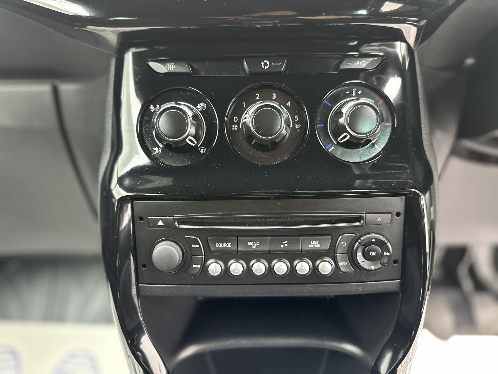 Citroen DS3 1.6 e-HDi DStyle Hatchback 3dr Diesel Manual Euro 5 (s/s) (90 ps)