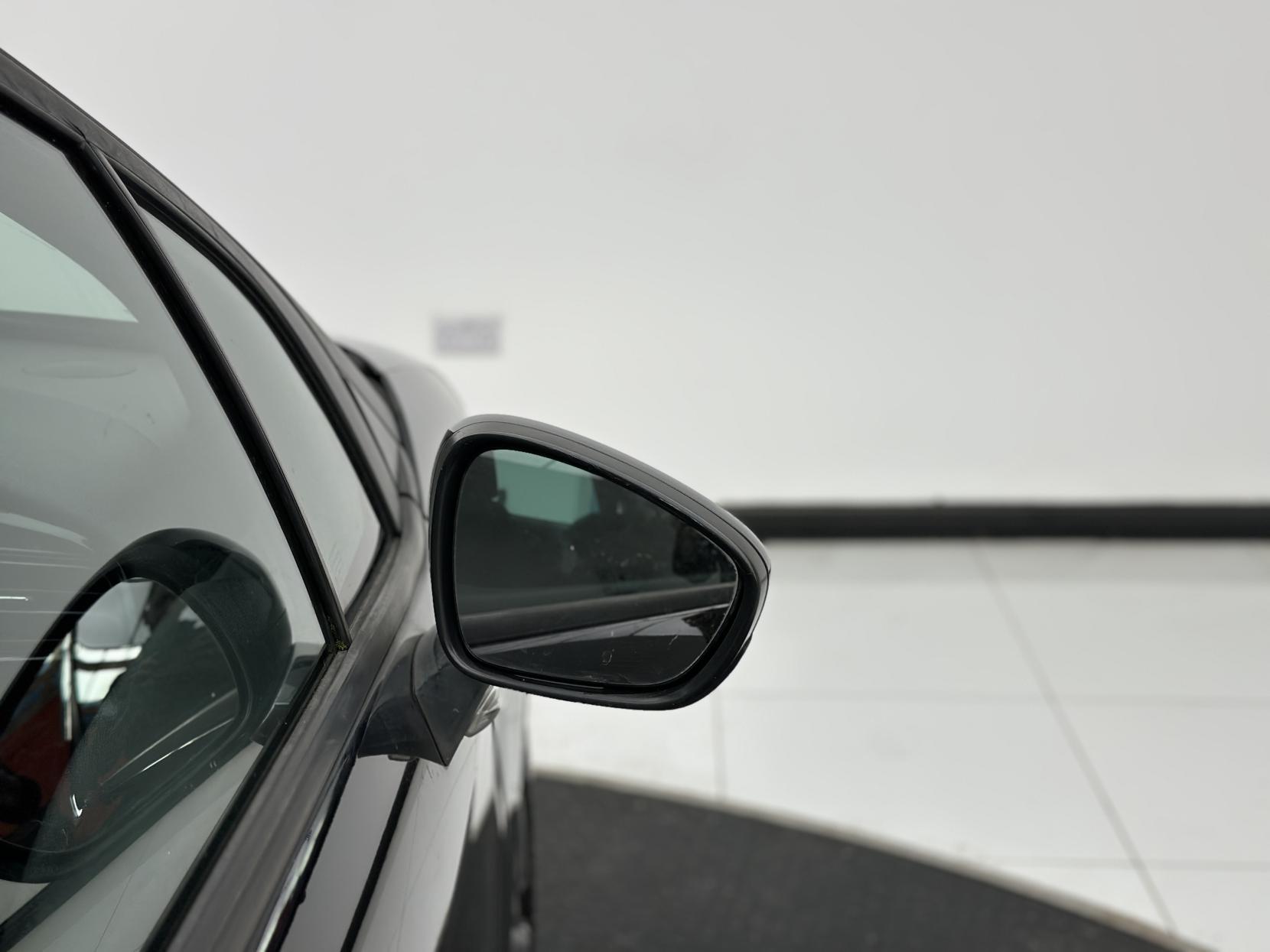 Citroen DS3 1.6 e-HDi DStyle Hatchback 3dr Diesel Manual Euro 5 (s/s) (90 ps)