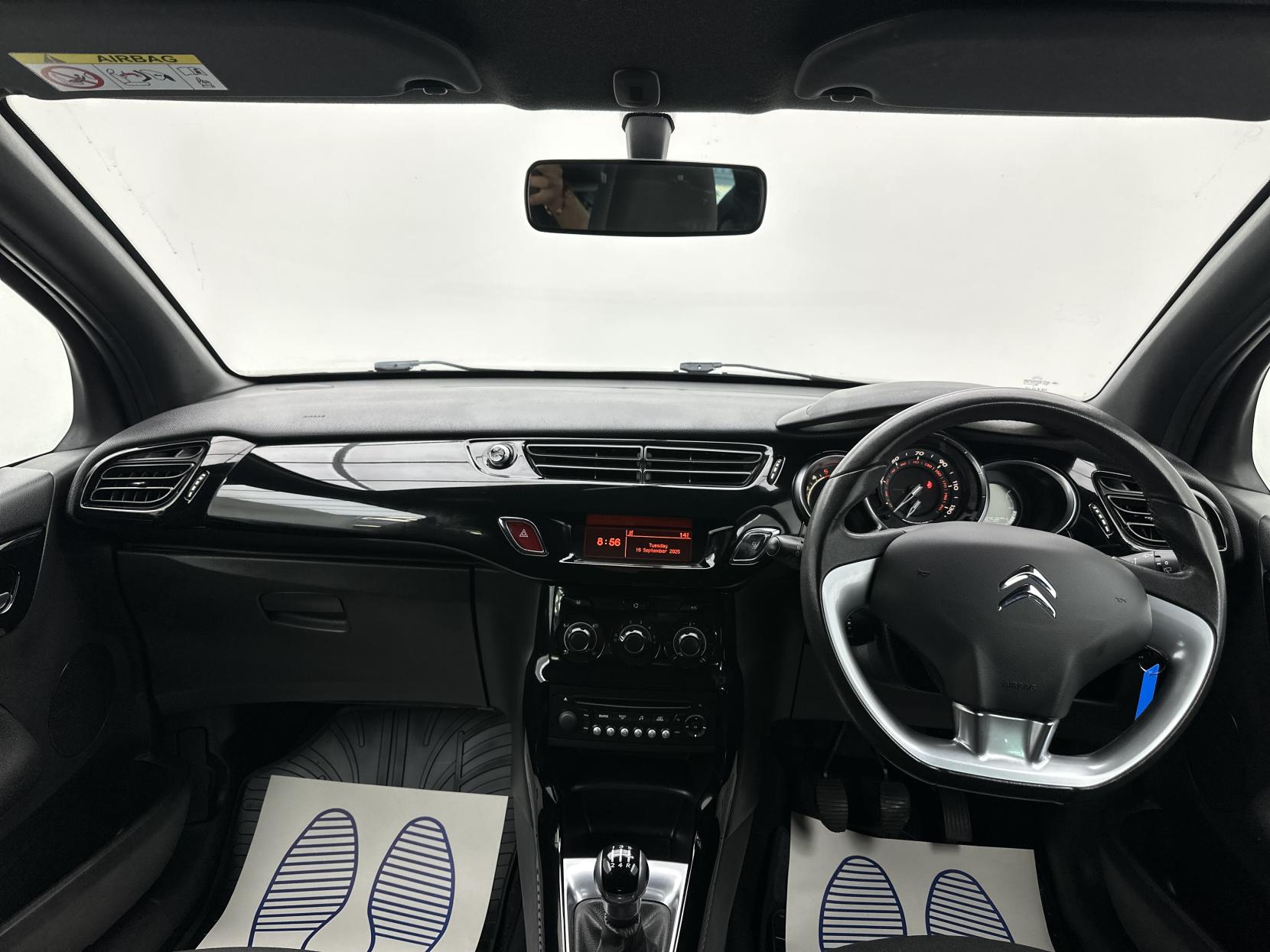 Citroen DS3 1.6 e-HDi DStyle Hatchback 3dr Diesel Manual Euro 5 (s/s) (90 ps)