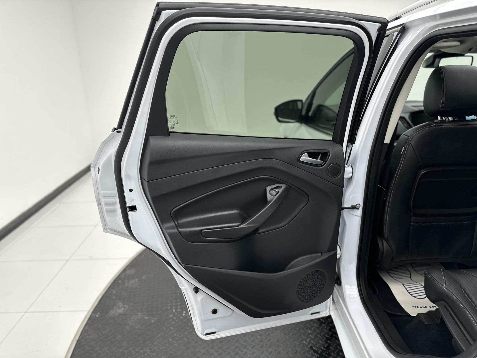Ford Kuga 2.0 TDCi Titanium X Sport SUV 5dr Diesel Powershift AWD Euro 6 (s/s) (180 ps)