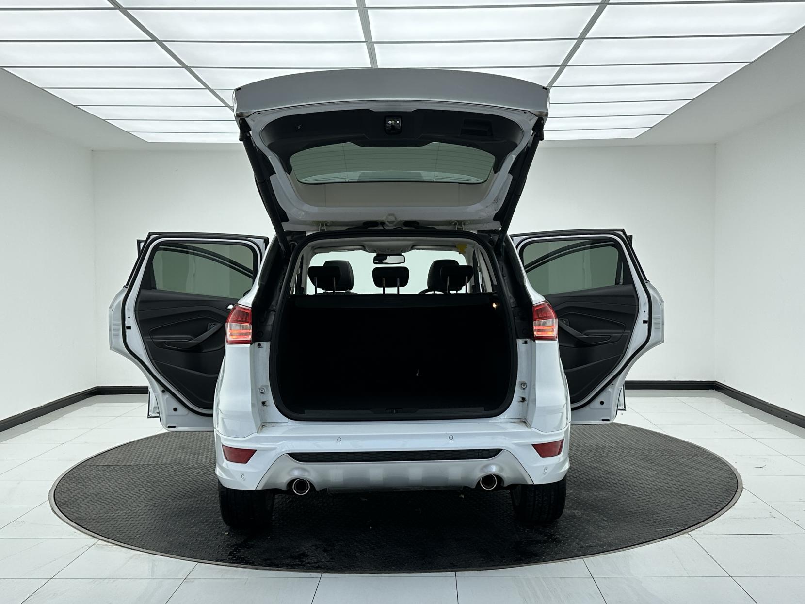 Ford Kuga 2.0 TDCi Titanium X Sport SUV 5dr Diesel Powershift AWD Euro 6 (s/s) (180 ps)