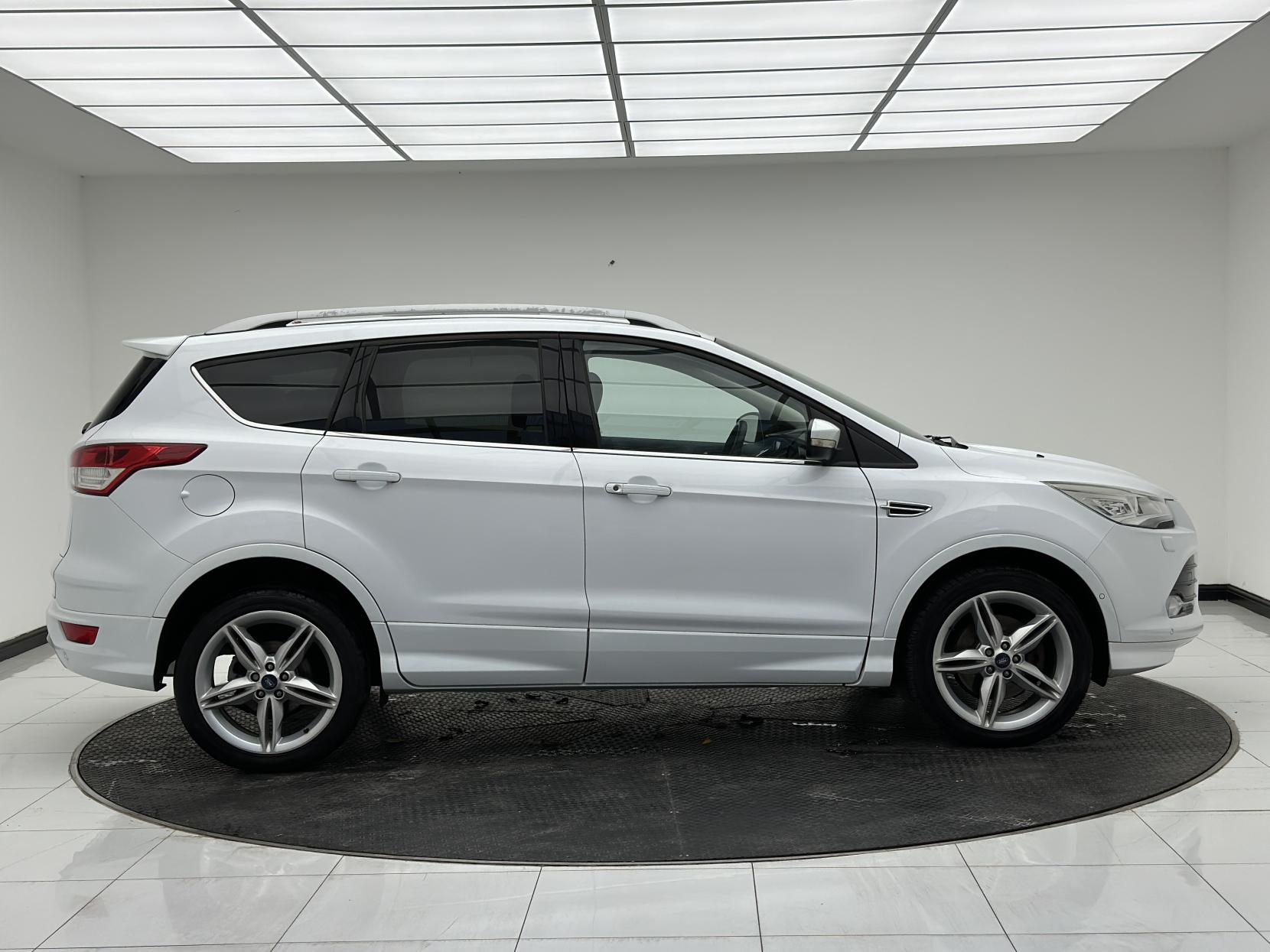 Ford Kuga 2.0 TDCi Titanium X Sport SUV 5dr Diesel Powershift AWD Euro 6 (s/s) (180 ps)