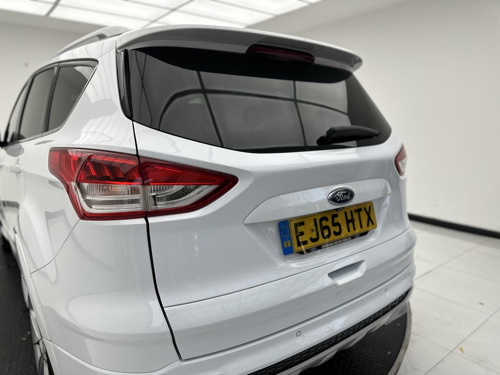 Ford Kuga 2.0 TDCi Titanium X Sport SUV 5dr Diesel Powershift AWD Euro 6 (s/s) (180 ps)