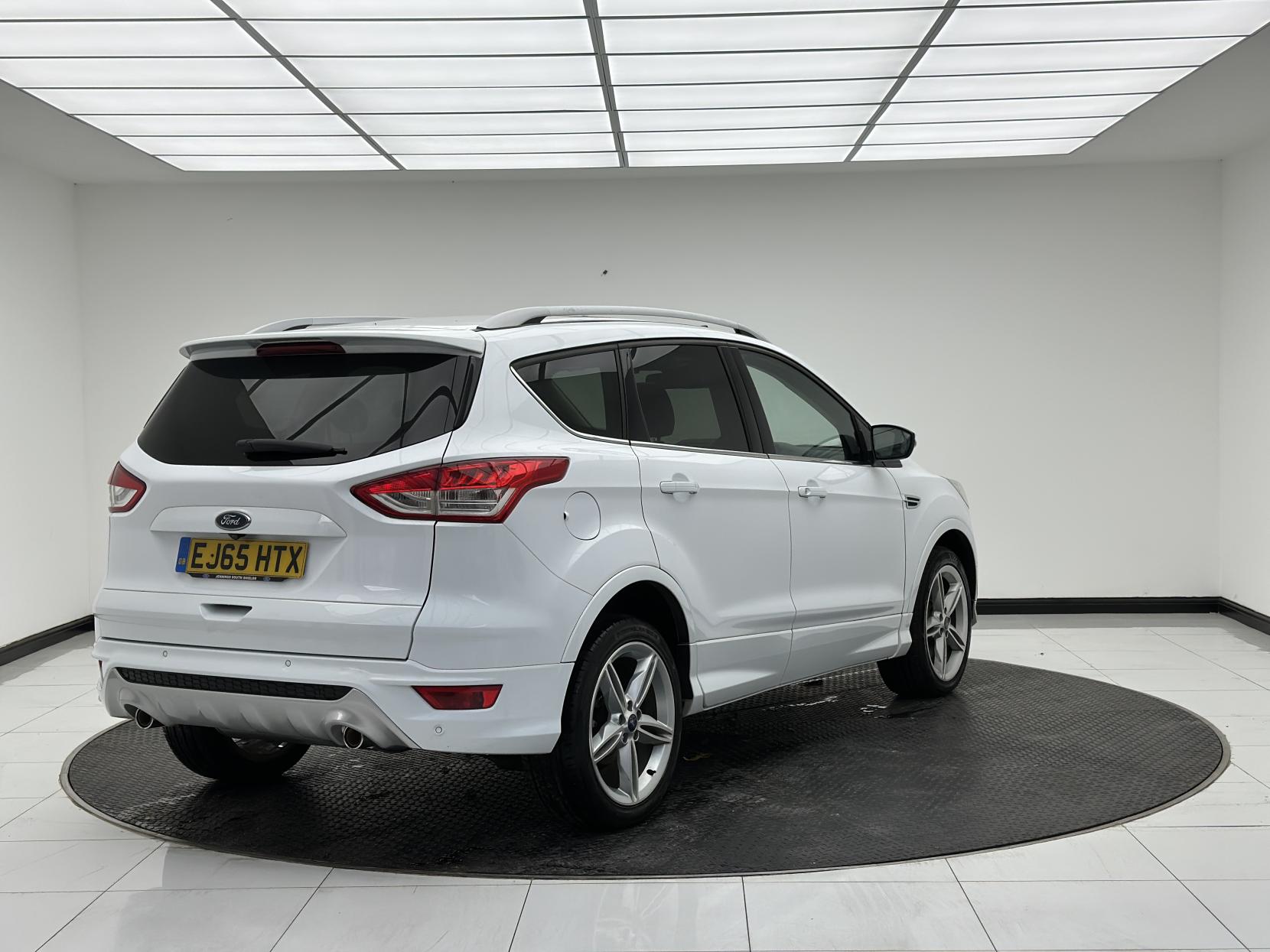 Ford Kuga 2.0 TDCi Titanium X Sport SUV 5dr Diesel Powershift AWD Euro 6 (s/s) (180 ps)