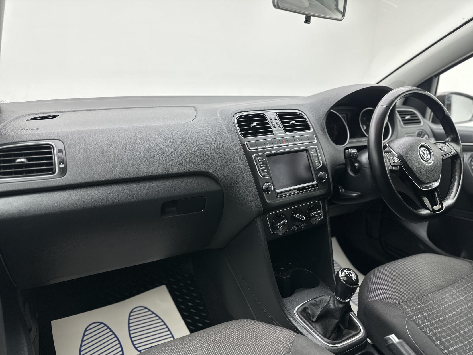 Volkswagen Polo 1.2 TSI BlueMotion Tech SE Hatchback 5dr Petrol Manual Euro 6 (s/s) (90 ps)