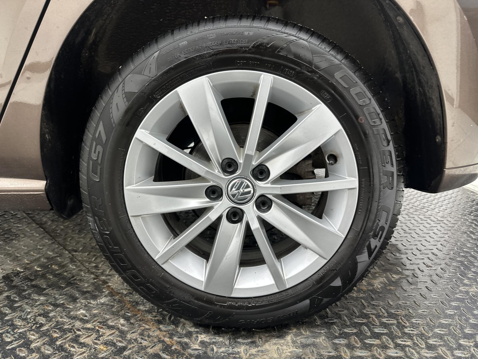 Volkswagen Polo 1.2 TSI BlueMotion Tech SE Hatchback 5dr Petrol Manual Euro 6 (s/s) (90 ps)