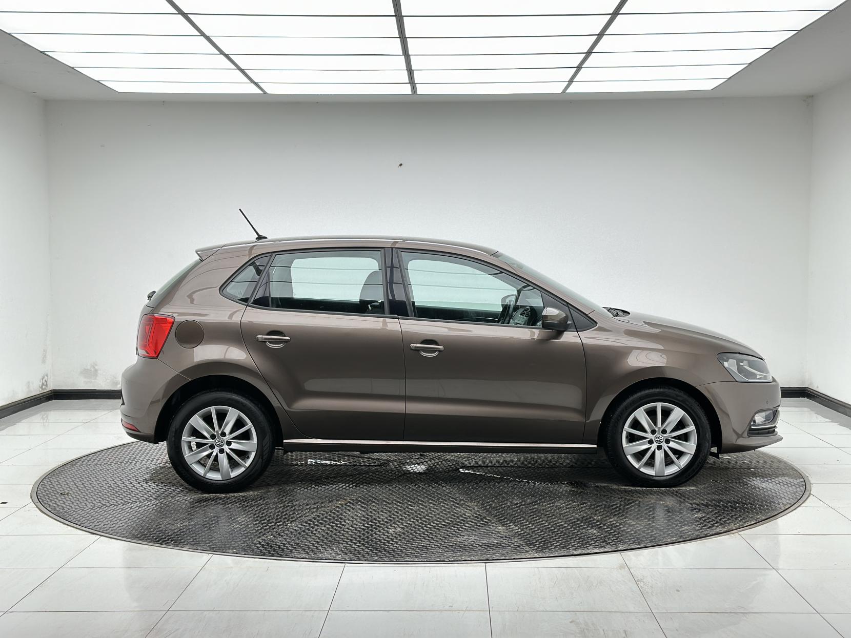 Volkswagen Polo 1.2 TSI BlueMotion Tech SE Hatchback 5dr Petrol Manual Euro 6 (s/s) (90 ps)