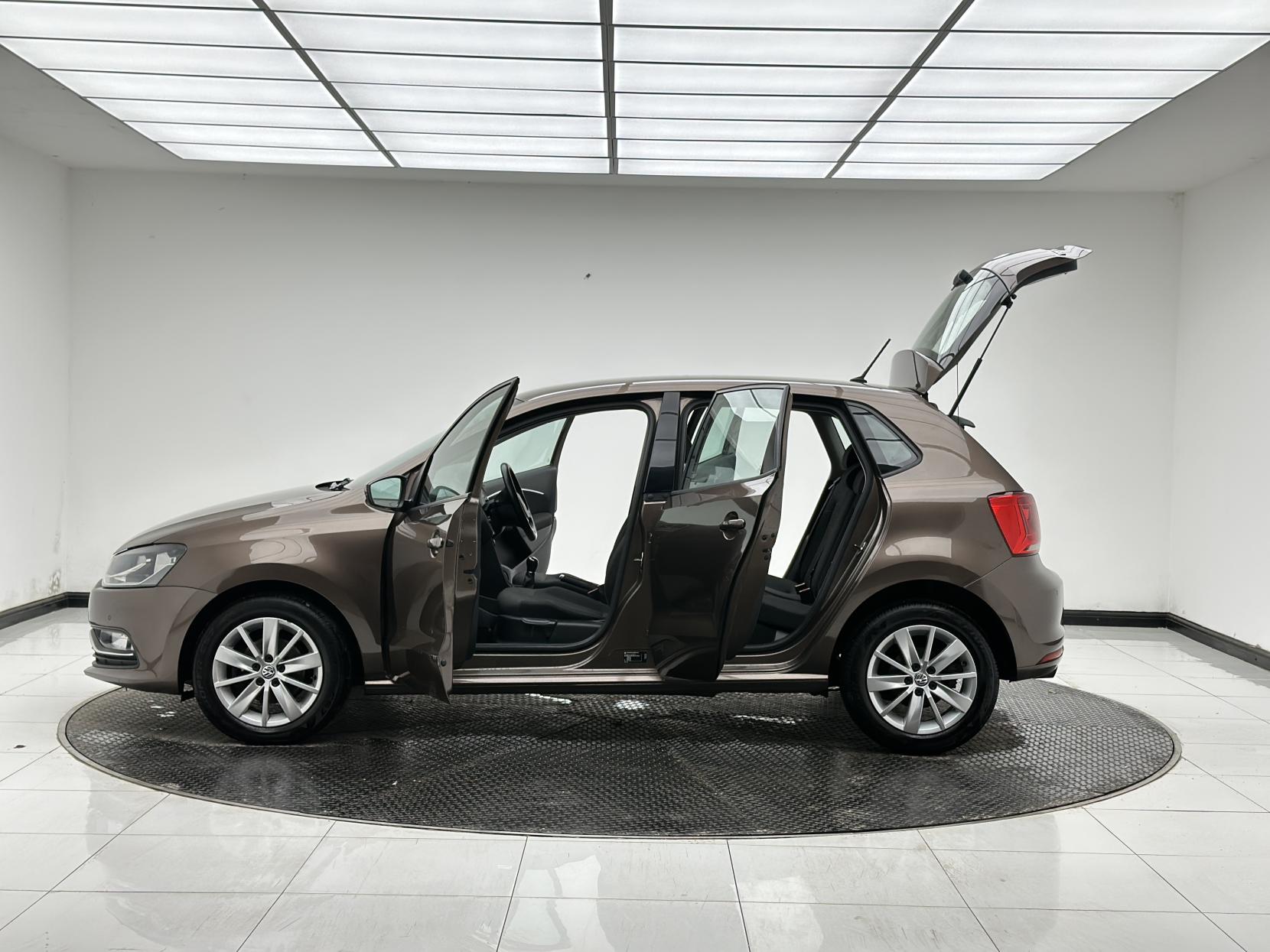 Volkswagen Polo 1.2 TSI BlueMotion Tech SE Hatchback 5dr Petrol Manual Euro 6 (s/s) (90 ps)