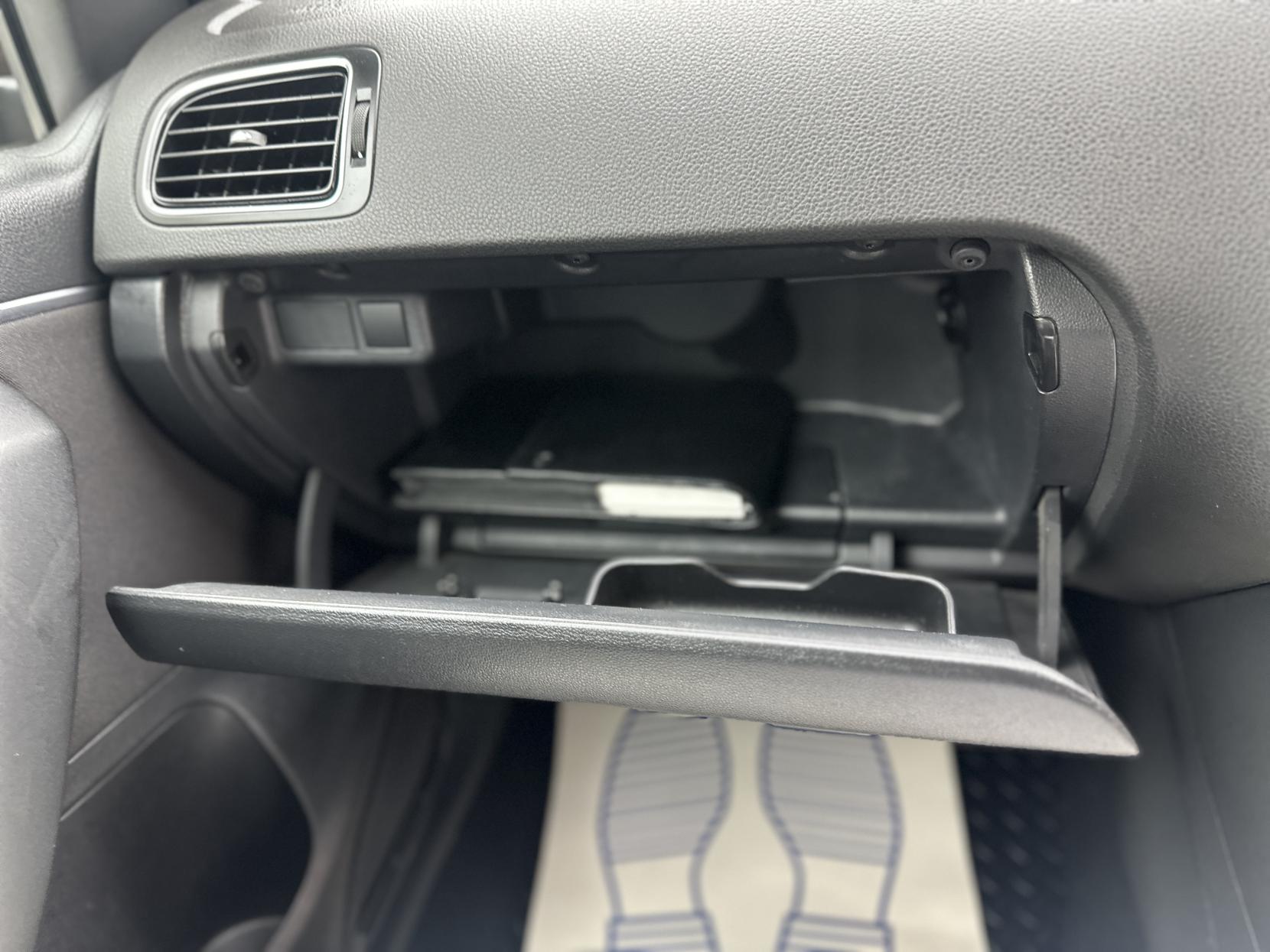 Volkswagen Polo 1.2 TSI BlueMotion Tech SE Hatchback 5dr Petrol Manual Euro 6 (s/s) (90 ps)