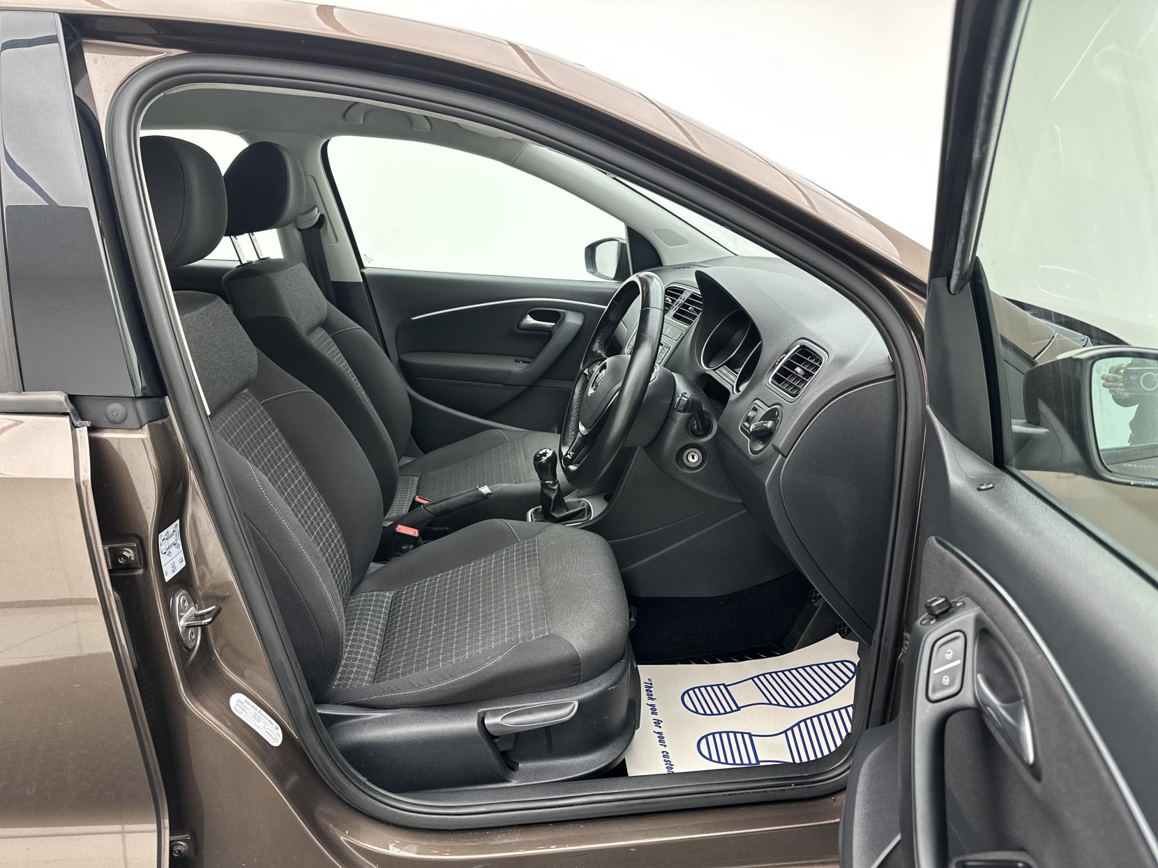 Volkswagen Polo 1.2 TSI BlueMotion Tech SE Hatchback 5dr Petrol Manual Euro 6 (s/s) (90 ps)