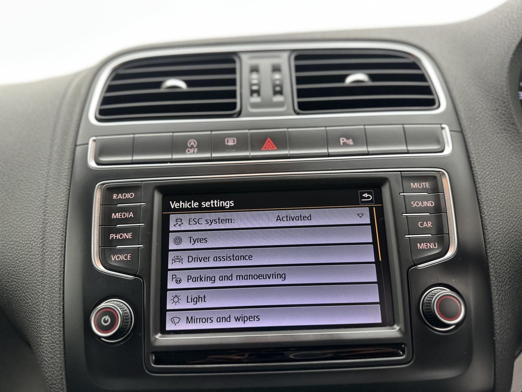 Volkswagen Polo 1.2 TSI BlueMotion Tech SE Hatchback 5dr Petrol Manual Euro 6 (s/s) (90 ps)