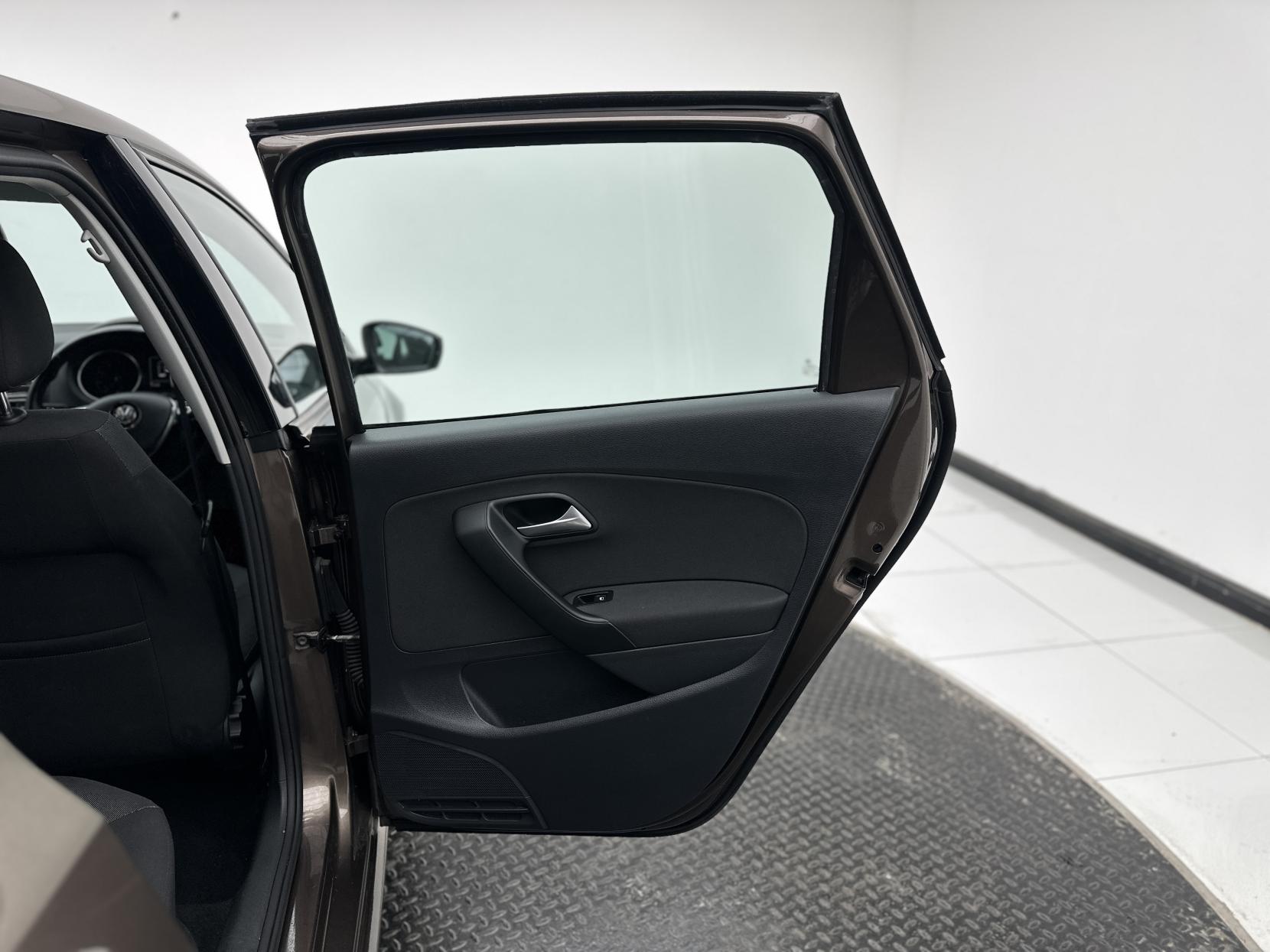 Volkswagen Polo 1.2 TSI BlueMotion Tech SE Hatchback 5dr Petrol Manual Euro 6 (s/s) (90 ps)