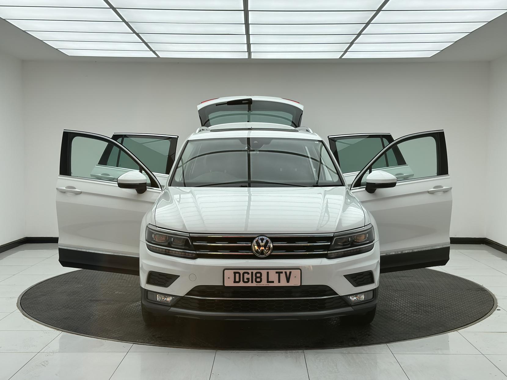 Volkswagen Tiguan 2.0 TDI SEL SUV 5dr Diesel DSG Euro 6 (s/s) (150 ps)