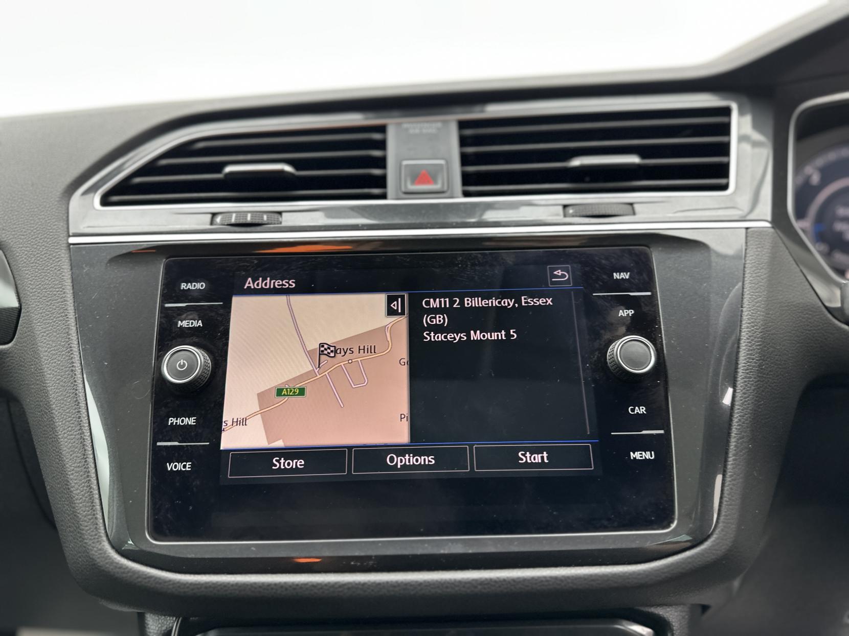 Volkswagen Tiguan 2.0 TDI SEL SUV 5dr Diesel DSG Euro 6 (s/s) (150 ps)