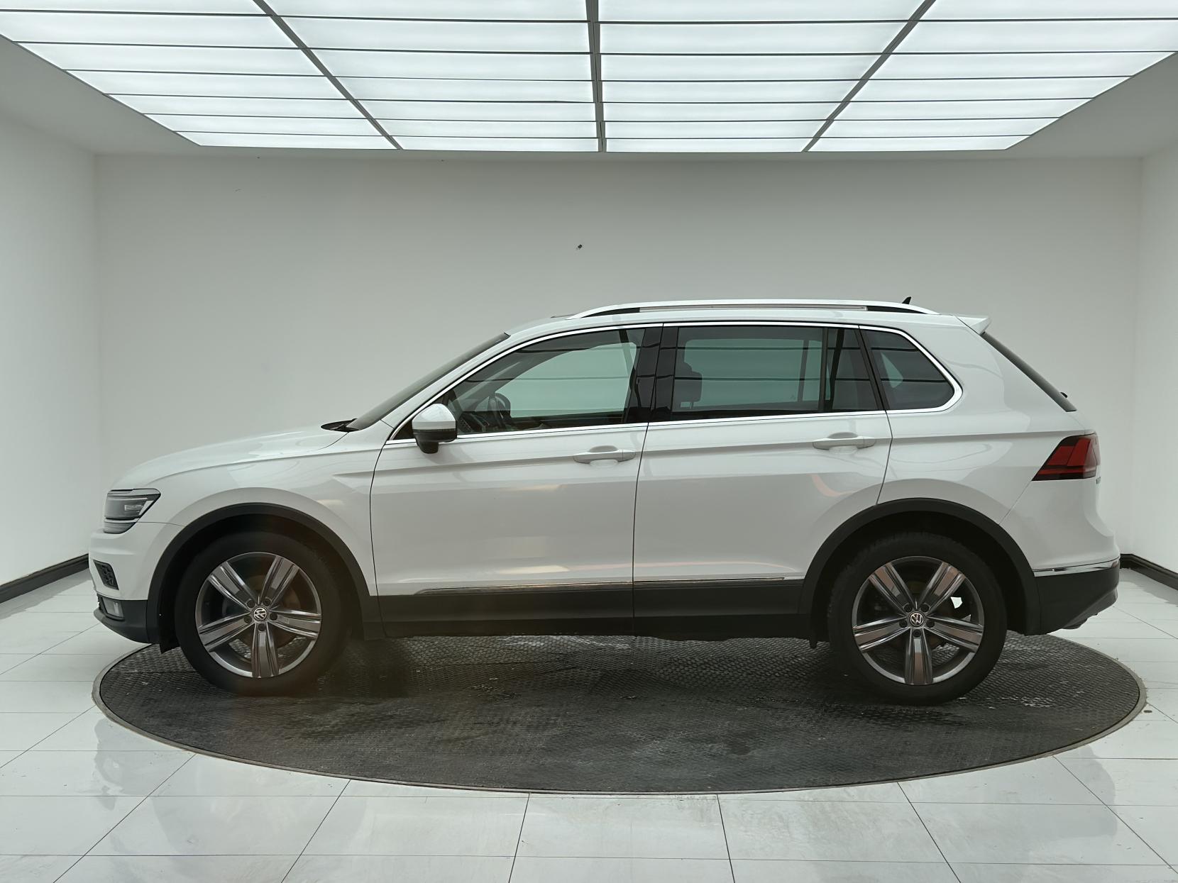 Volkswagen Tiguan 2.0 TDI SEL SUV 5dr Diesel DSG Euro 6 (s/s) (150 ps)