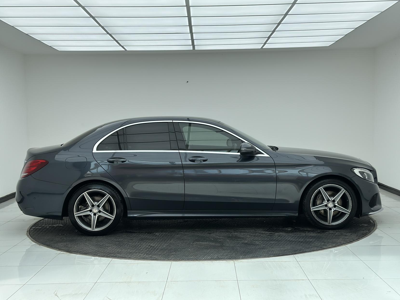 Mercedes-Benz C Class 2.1 C220d AMG Line Saloon 4dr Diesel 7G-Tronic+ Euro 6 (s/s) (170 ps)