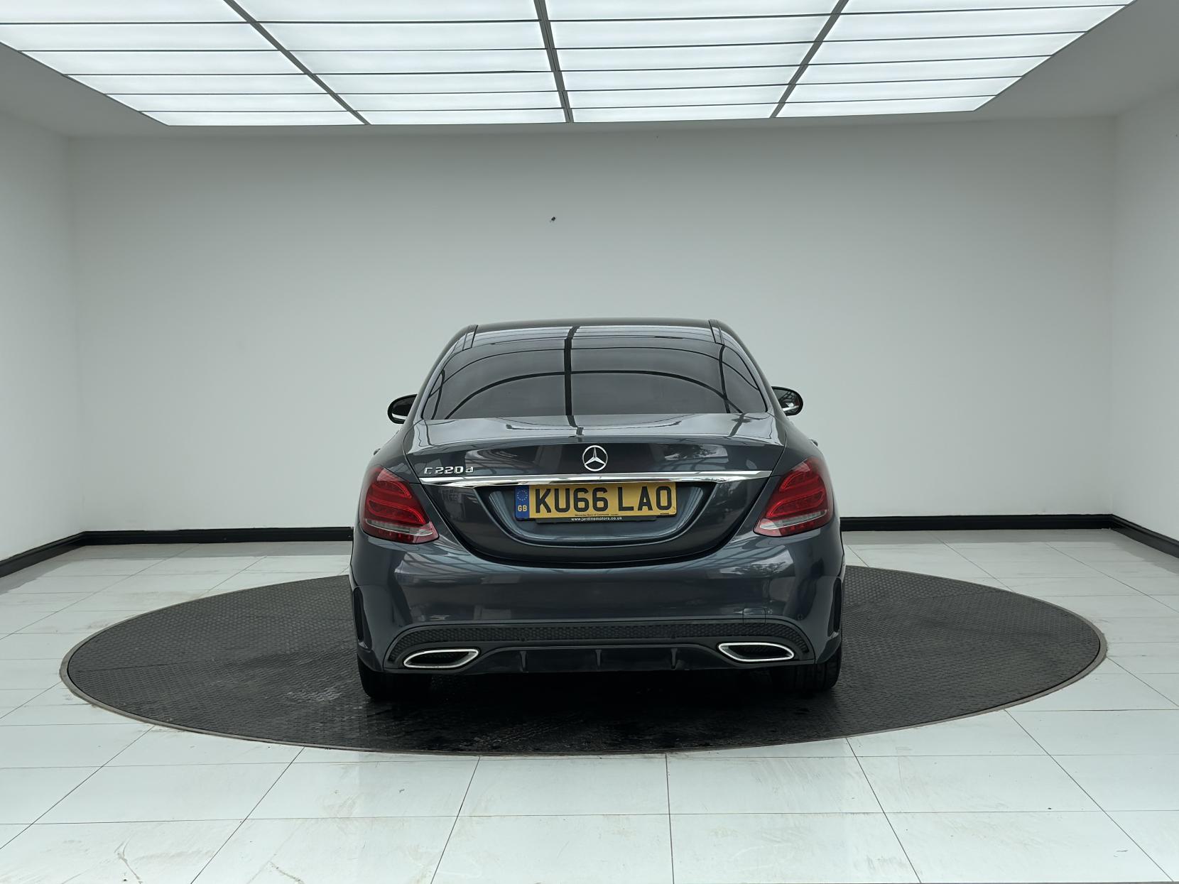 Mercedes-Benz C Class 2.1 C220d AMG Line Saloon 4dr Diesel 7G-Tronic+ Euro 6 (s/s) (170 ps)