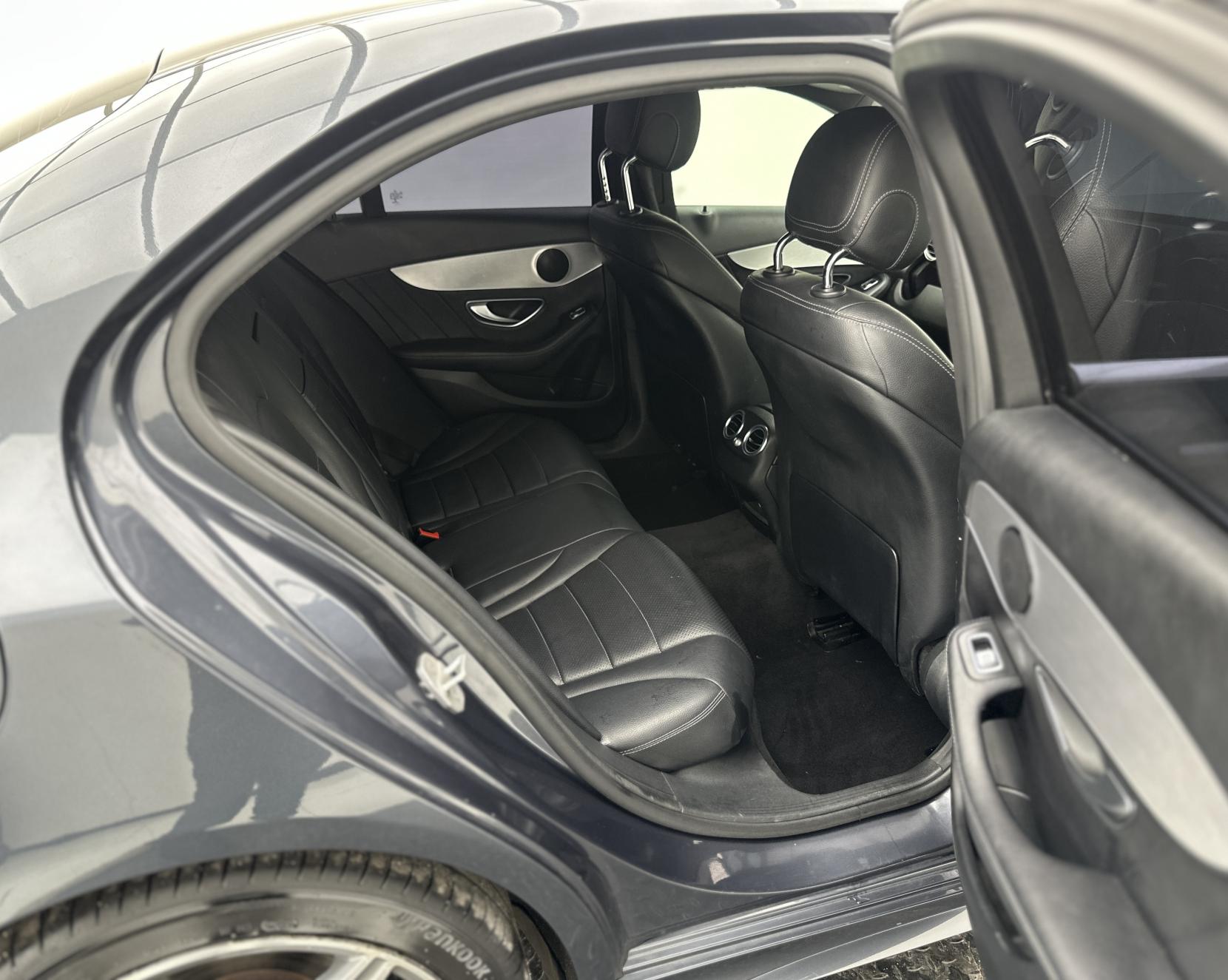 Mercedes-Benz C Class 2.1 C220d AMG Line Saloon 4dr Diesel 7G-Tronic+ Euro 6 (s/s) (170 ps)