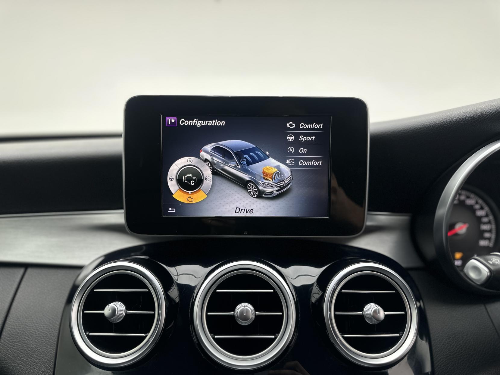 Mercedes-Benz C Class 2.1 C220d AMG Line Saloon 4dr Diesel 7G-Tronic+ Euro 6 (s/s) (170 ps)