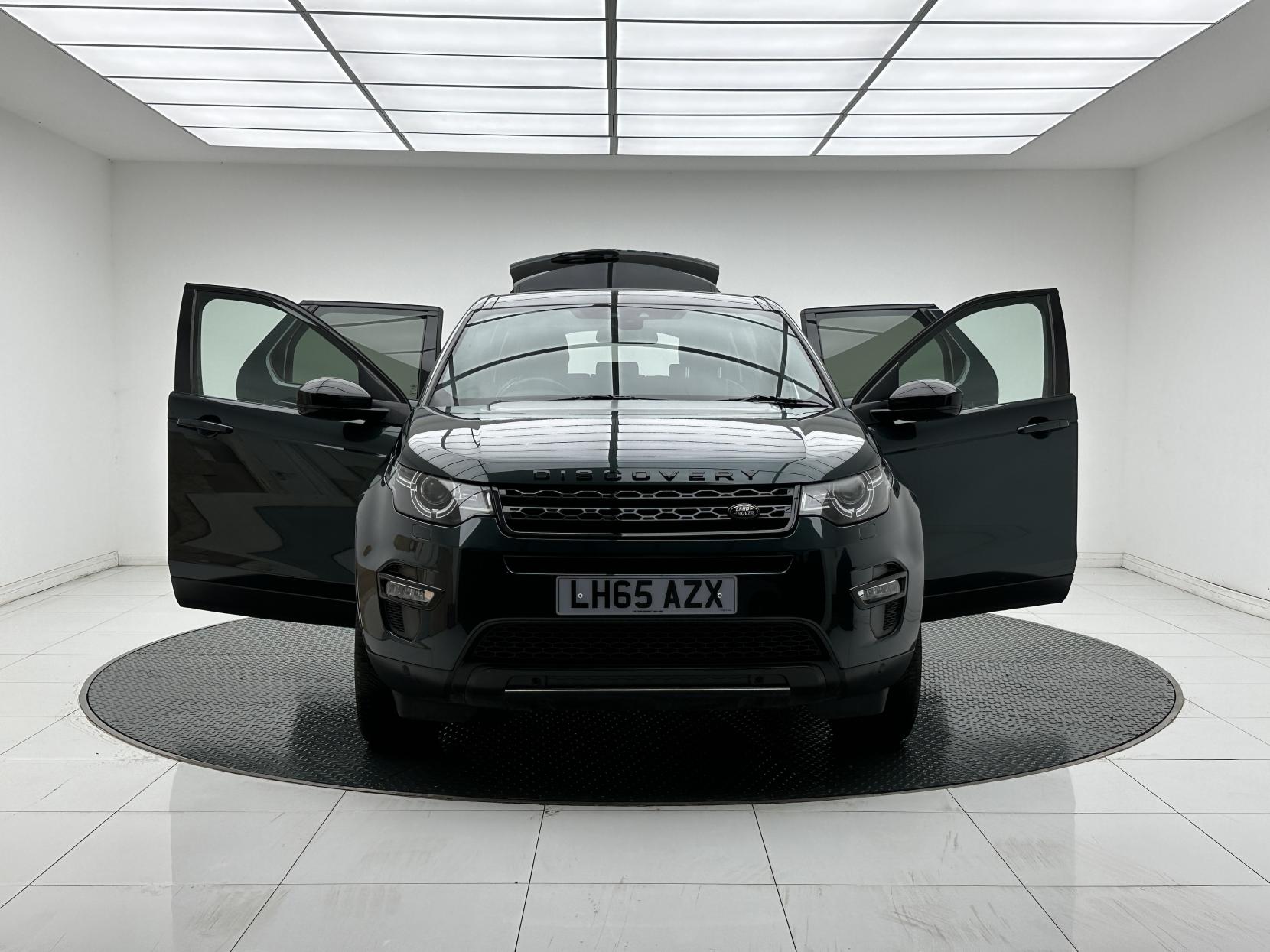 Land Rover Discovery Sport 2.0 TD4 HSE Black SUV 5dr Diesel Auto 4WD Euro 6 (s/s) (180 ps)