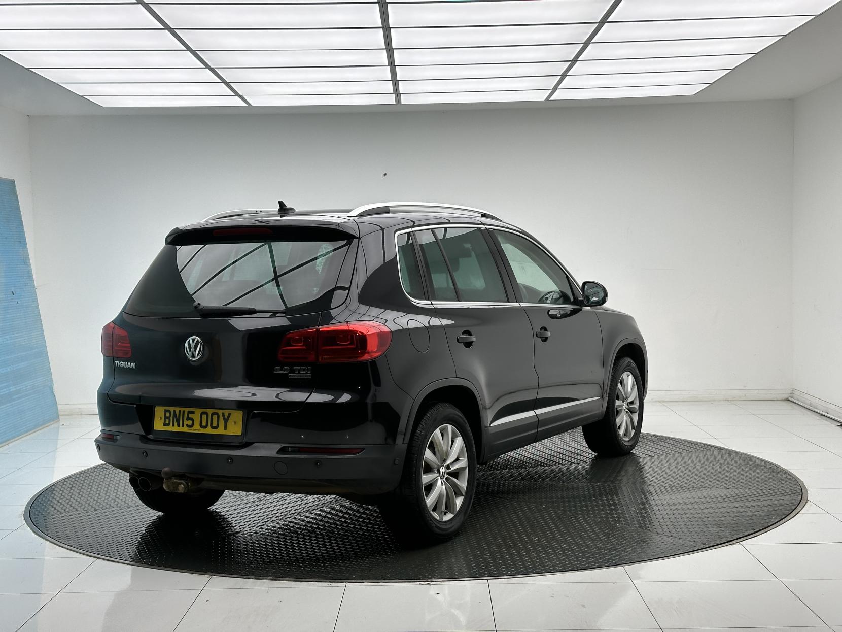 Volkswagen Tiguan 2.0 TDI BlueMotion Tech Match SUV 5dr Diesel DSG 4WD Euro 5 (s/s) (140 ps)