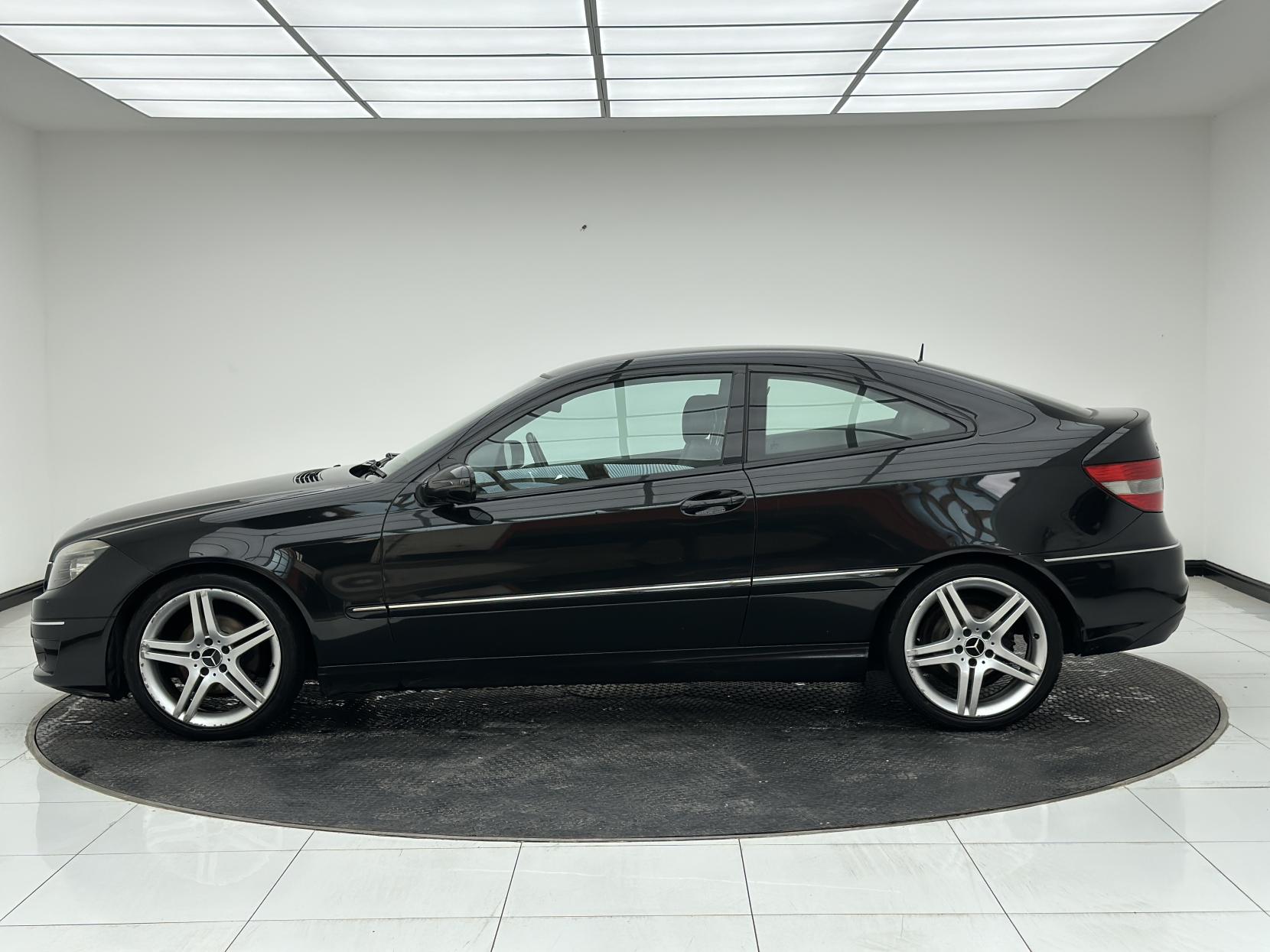 Mercedes-Benz CLC Class 1.8 CLC180K Sport Coupe 3dr Petrol Auto Euro 4 (143 ps)