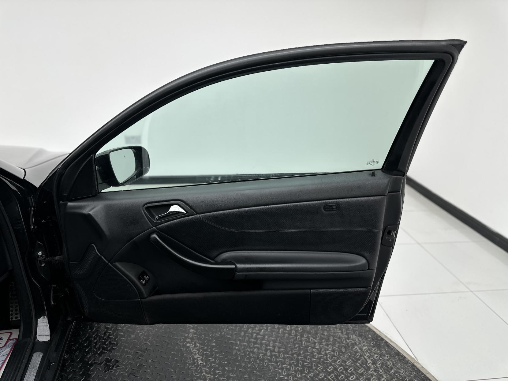 Mercedes-Benz CLC Class 1.8 CLC180K Sport Coupe 3dr Petrol Auto Euro 4 (143 ps)