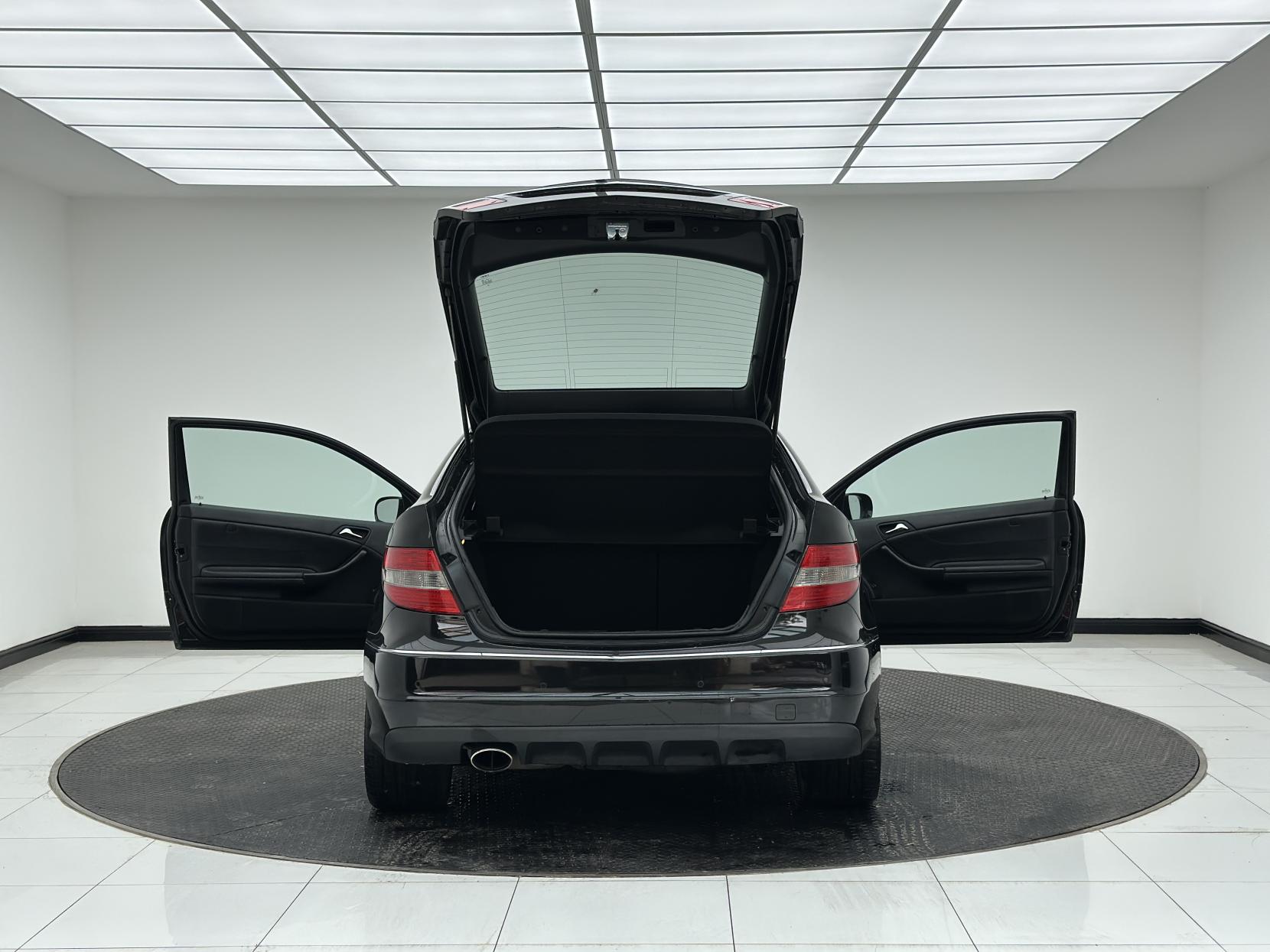 Mercedes-Benz CLC Class 1.8 CLC180K Sport Coupe 3dr Petrol Auto Euro 4 (143 ps)