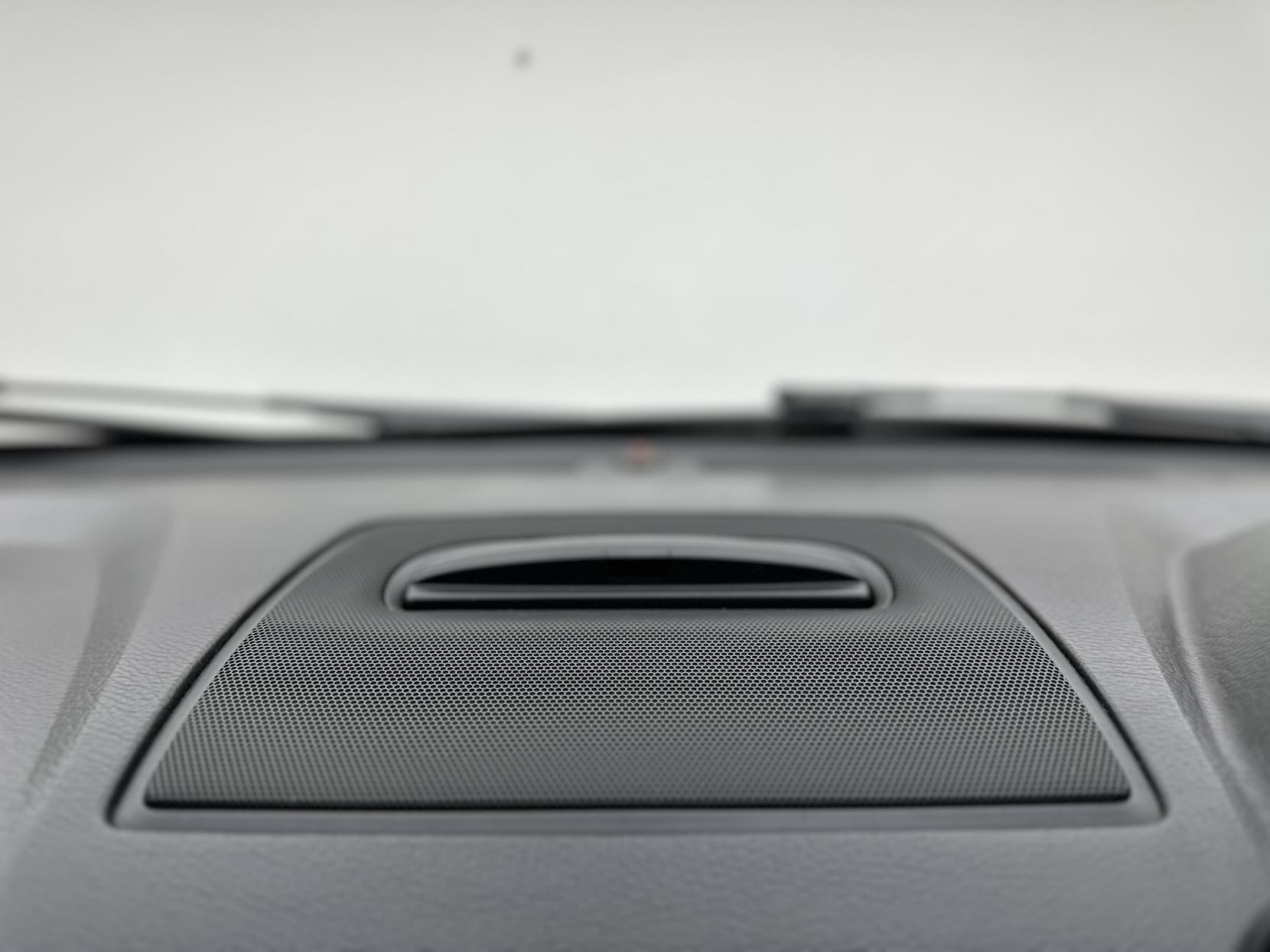 Volvo XC90 2.4 D5 SE Nav SUV 5dr Diesel Geartronic 4WD Euro 5 (200 ps)