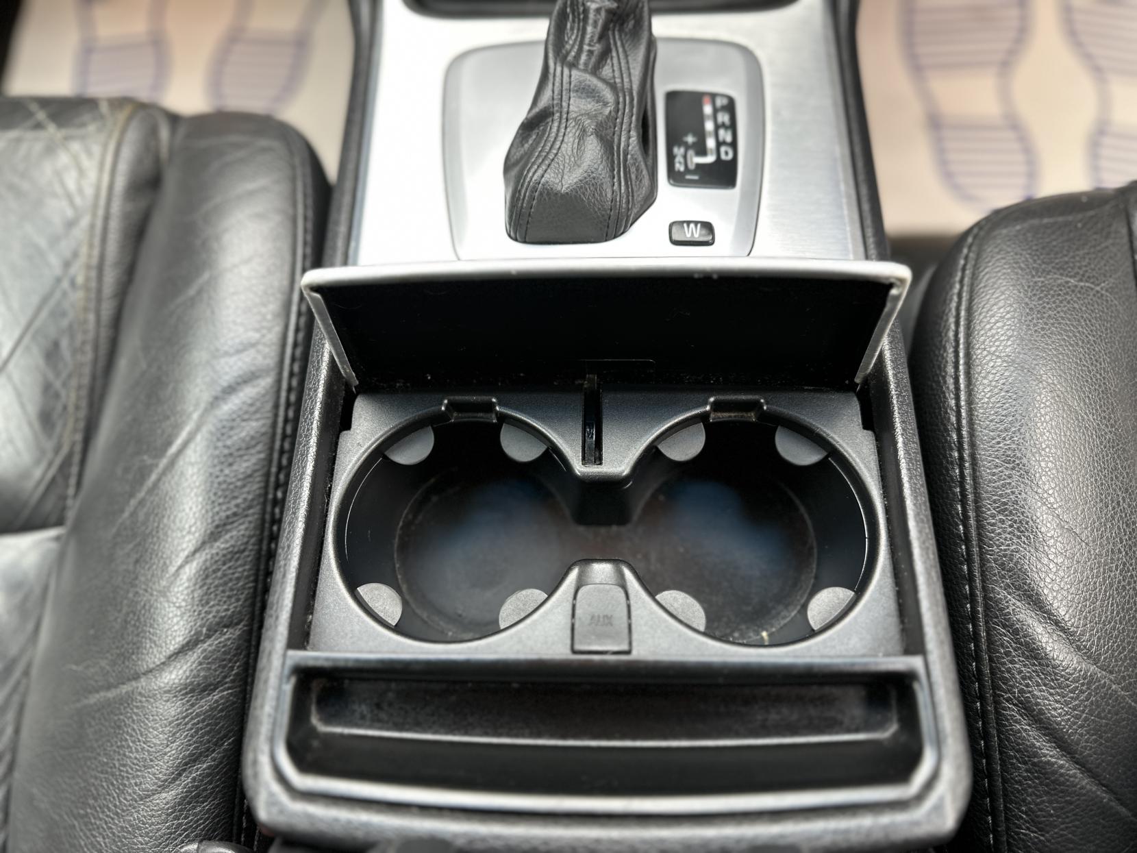 Volvo XC90 2.4 D5 SE Nav SUV 5dr Diesel Geartronic 4WD Euro 5 (200 ps)